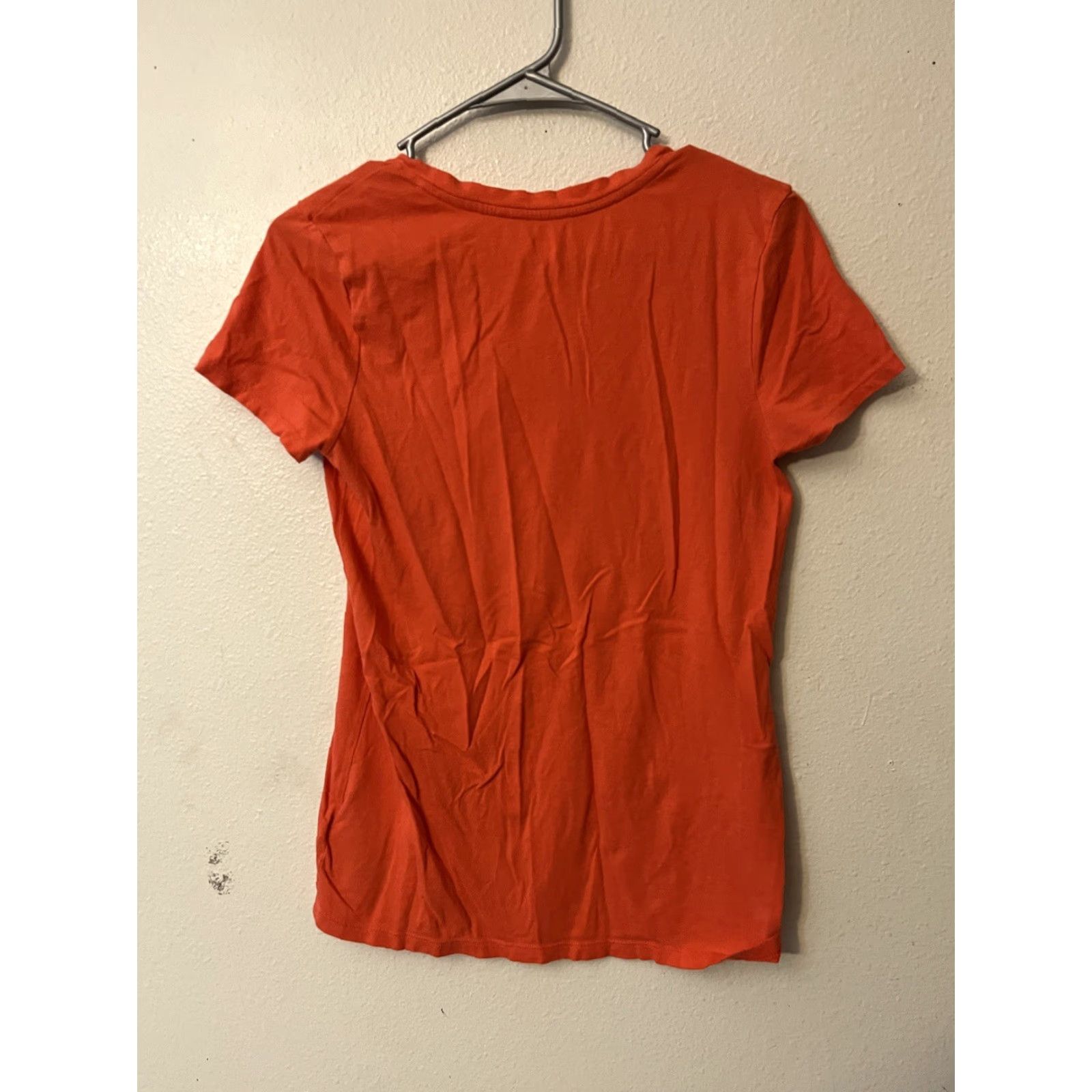 Gap Womens Gap Favorite V-Neck Tee Orange Solid Size Small Shirt Adult Womens V-Neck T-Shirt Orange Gap S Size S / US 4 / IT 40 - 3 Thumbnail