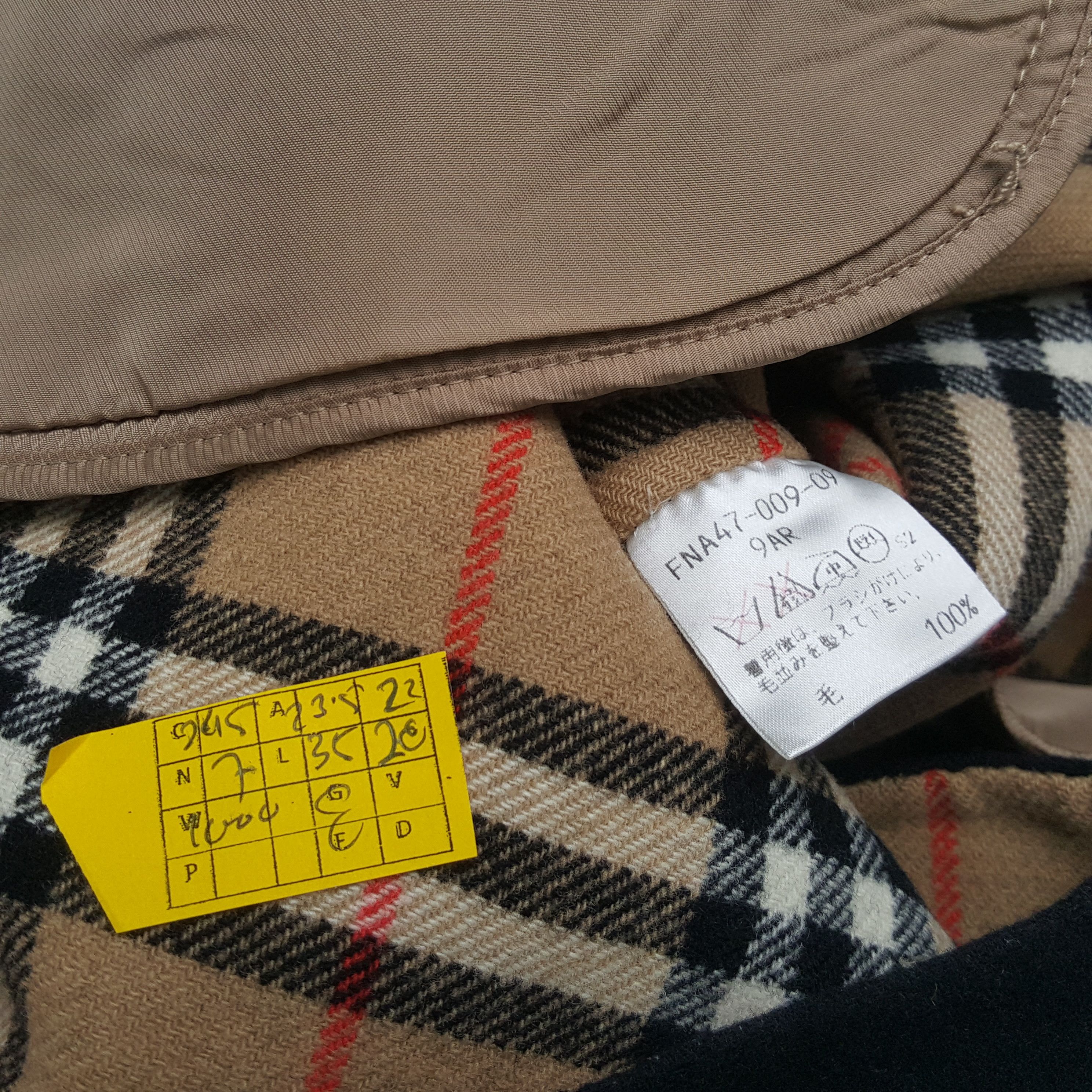 Burberry × Vintage Vintage BURBERRY LONDON Nova Check Fleece Long Jacket Size US L / EU 52-54 / 3 - 7 Thumbnail