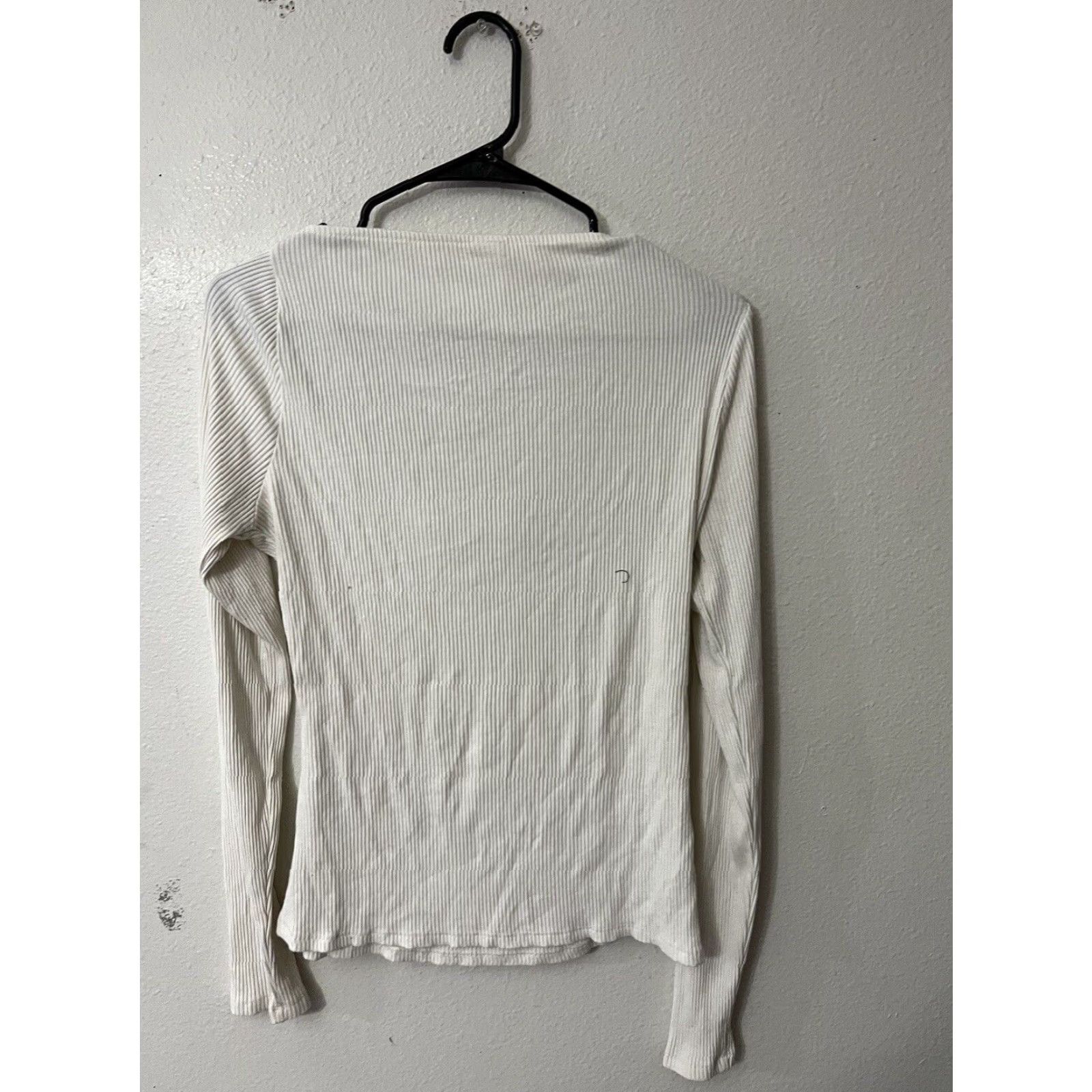 H&M H&M Women's Long Sleeve Ribbed Pullover Shirt Size Large Solid White Size L / US 10 / IT 46 - 2 Thumbnail