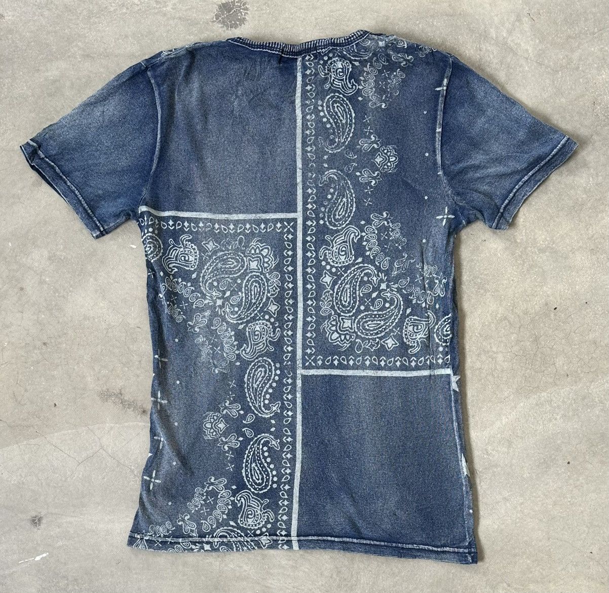 In The Attic IN THE ATTIC BANDANA TEE Size US M / EU 48-50 / 2 - 8 Thumbnail