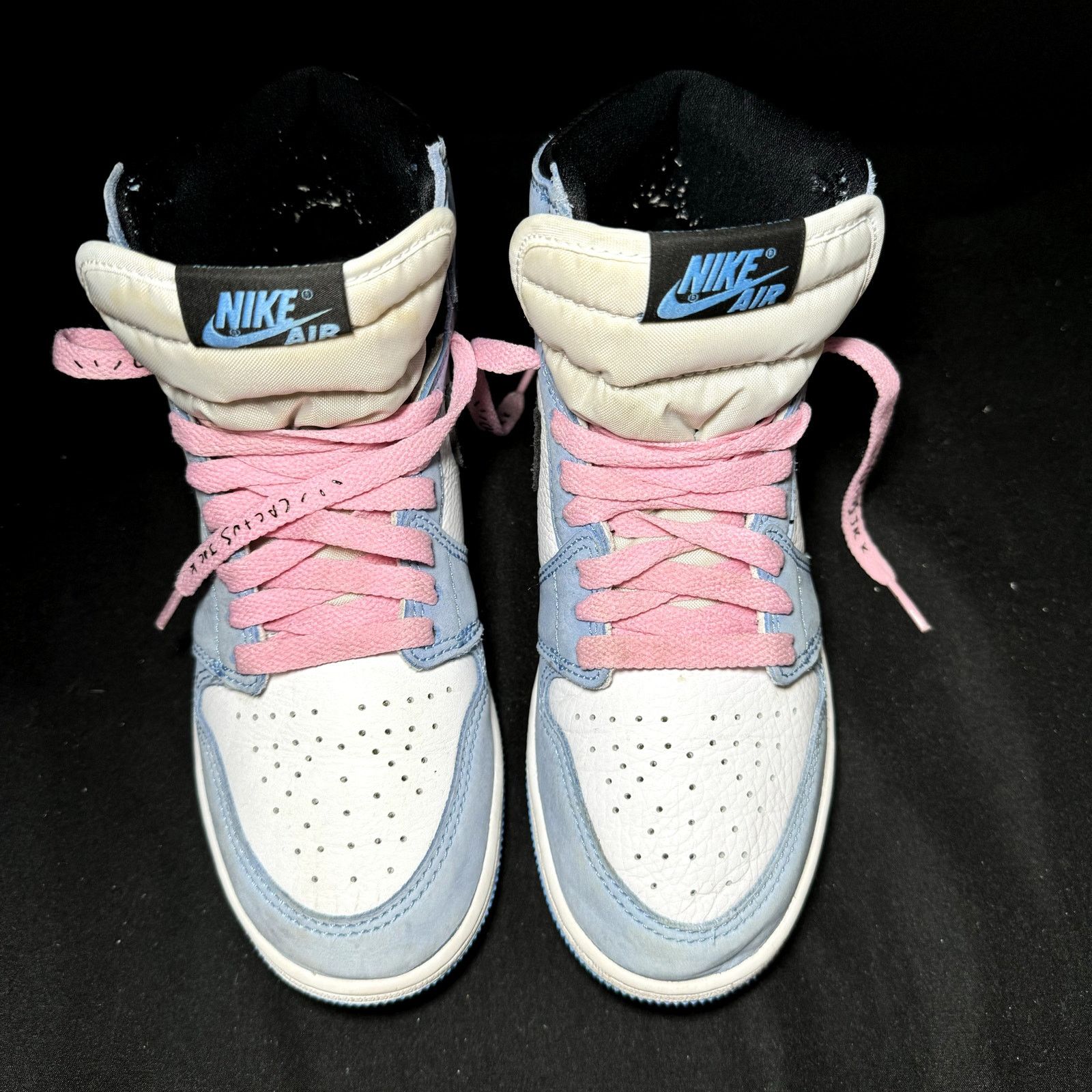 Jordan Brand × Nike Size 5.5 Nike Air Jordan 1 Retro High OG GS University Blue Size US 5.5 / EU 38 - 4 Thumbnail