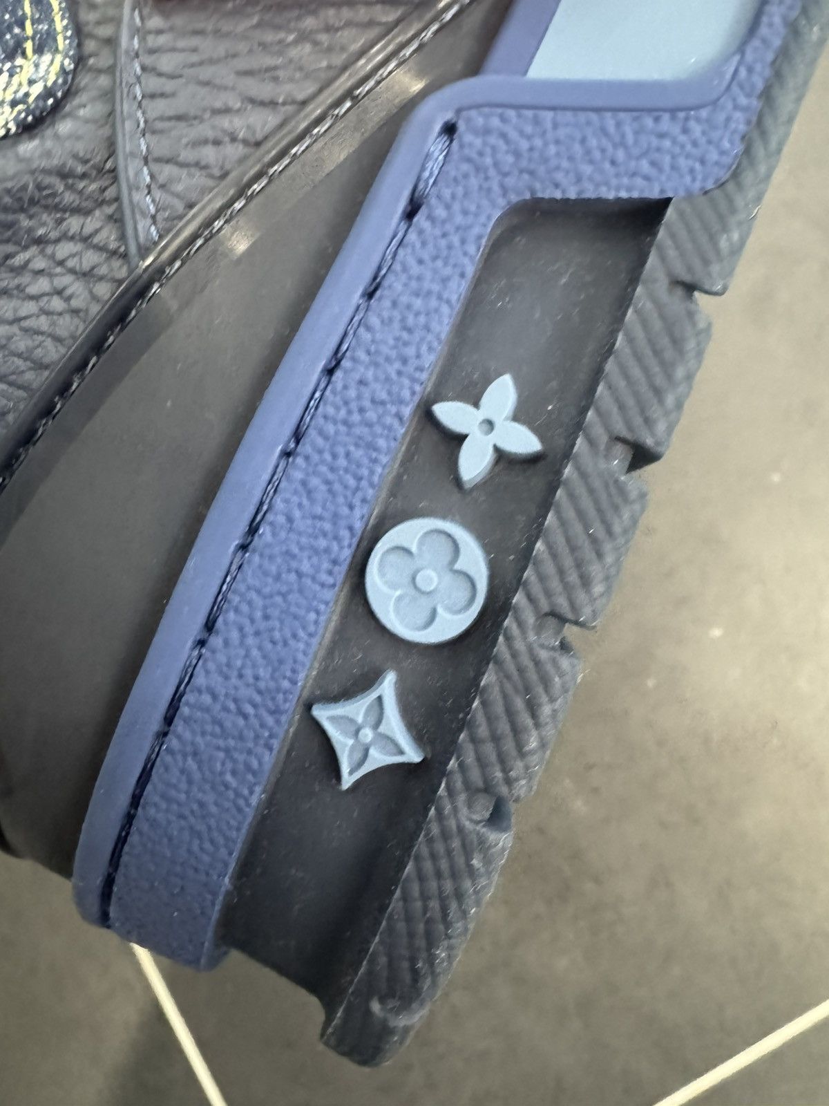 Louis Vuitton Louis Vuitton nigo denim trainers Size US 11 / EU 44 - 11 Thumbnail