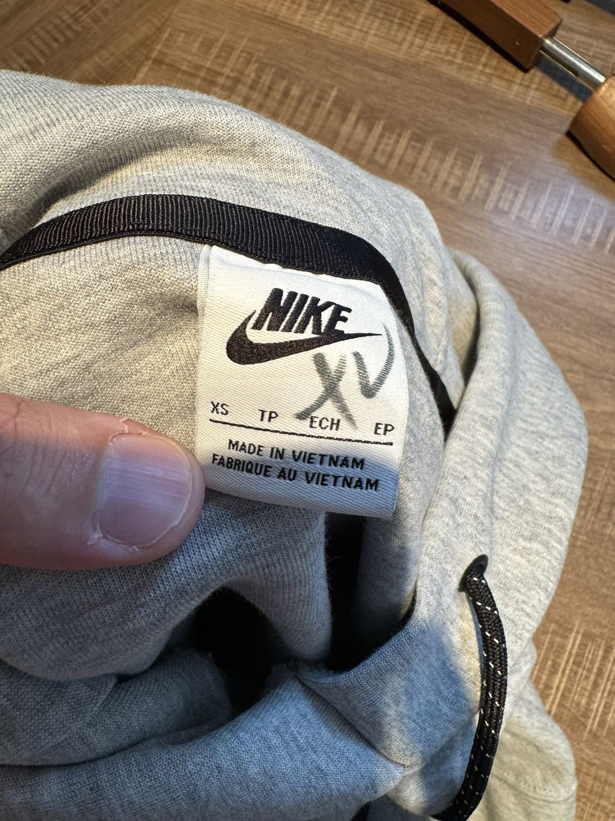 Nike Nike Tech Fleece Oversized Women's Pullover Hoodie Size XS Size XS / US 0-2 / IT 36-38 - 6 Thumbnail