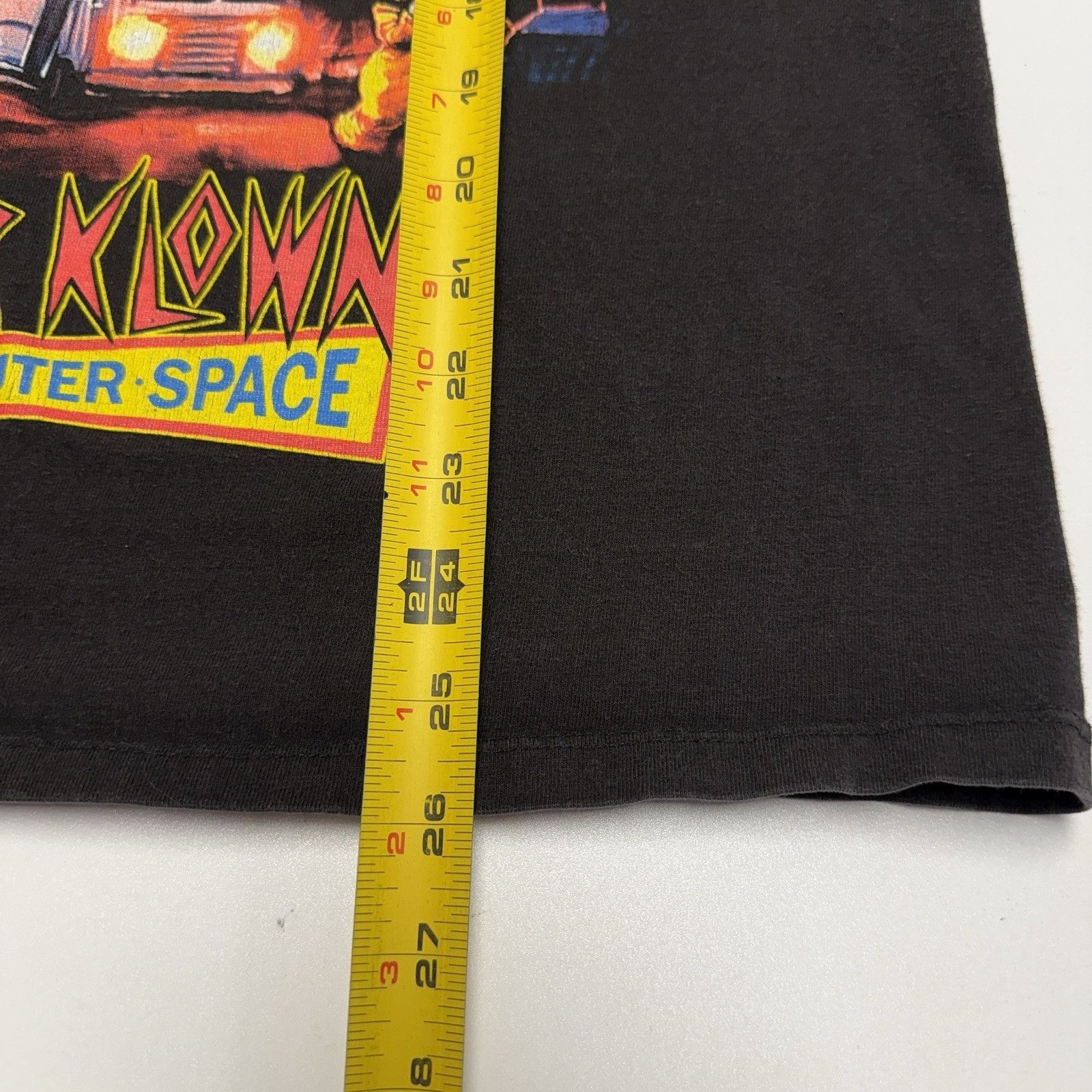 Other Killer Klowns From Outer Space T Shirt Medium 19x26 Horror M Size US M / EU 48-50 / 2 - 7 Thumbnail