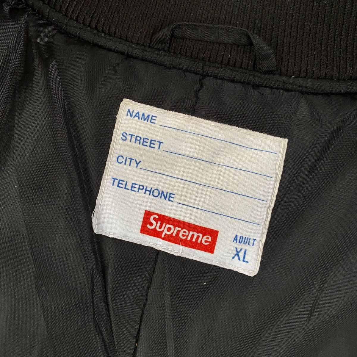 Supreme Supreme Script Contrast Varsity Bomber Jacket Black FW20 Size US XL / EU 56 / 4 - 7 Thumbnail