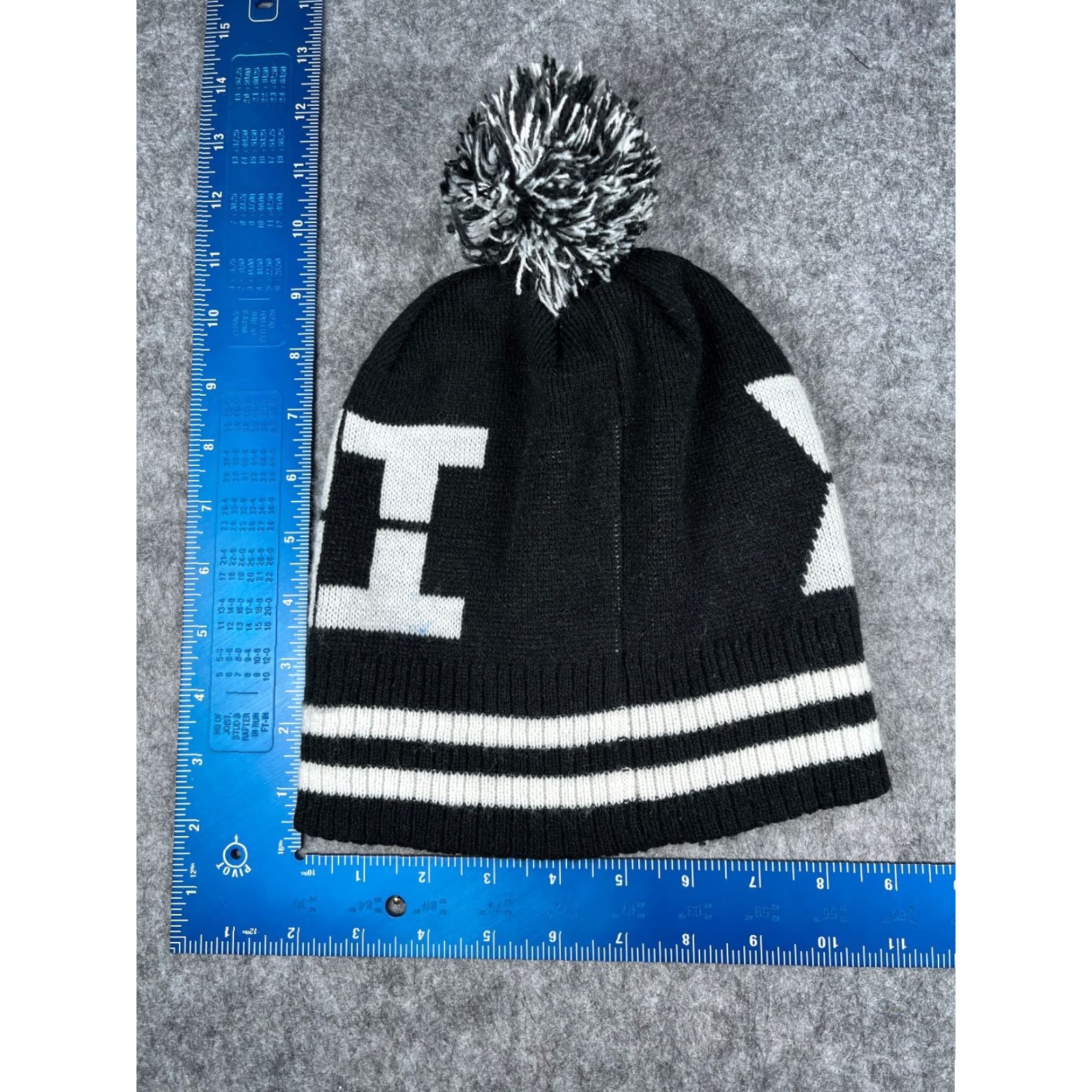 Vintage Vivint Beanie Toque Adult One Size Black White Striped Knit Acrylic Security Pom Size ONE SIZE - 5 Thumbnail