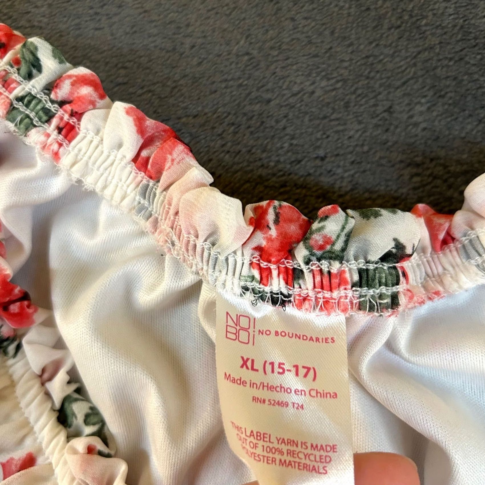 Vintage No Boundaries Floral Off the Shoulder Sundress Womens XL White Red Hi-Low Smocked Summer Size XL / US 12-14 / IT 48-50 - 2 Thumbnail