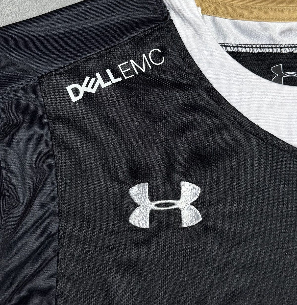 Under Armour London Wasps Rugby Shirt Jersey Under Armour Size US XL / EU 56 / 4 - 6 Thumbnail
