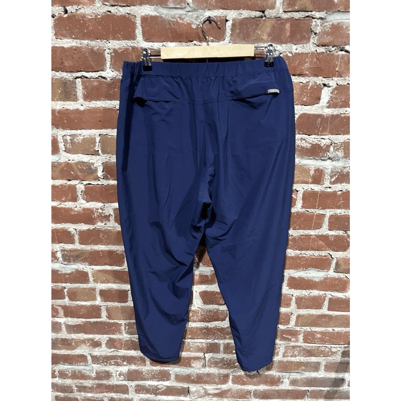Royal Robbins Royal Robbins Womens Pants Cropped Nylon Blue 14 27in Inseam Outdoor Pulloff? Size 36" / US 14 / IT 50 - 2 Thumbnail