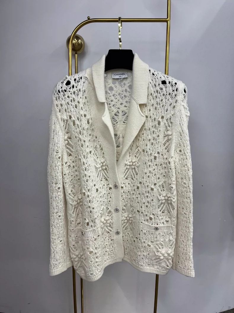 Chanel Chanel 22 Spring White Knit Cardigan - dmc Size US M / EU 48-50 / 2 - 1 Thumbnail