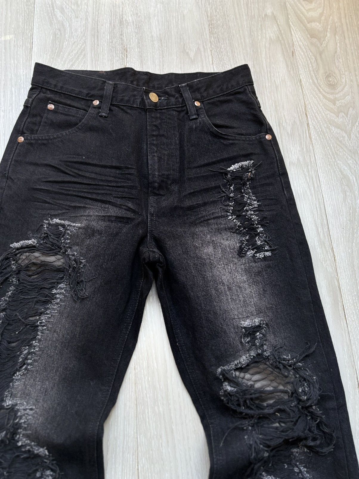 Japanese Brand LEE distressed flare jeans Size US 27 - 2 Thumbnail