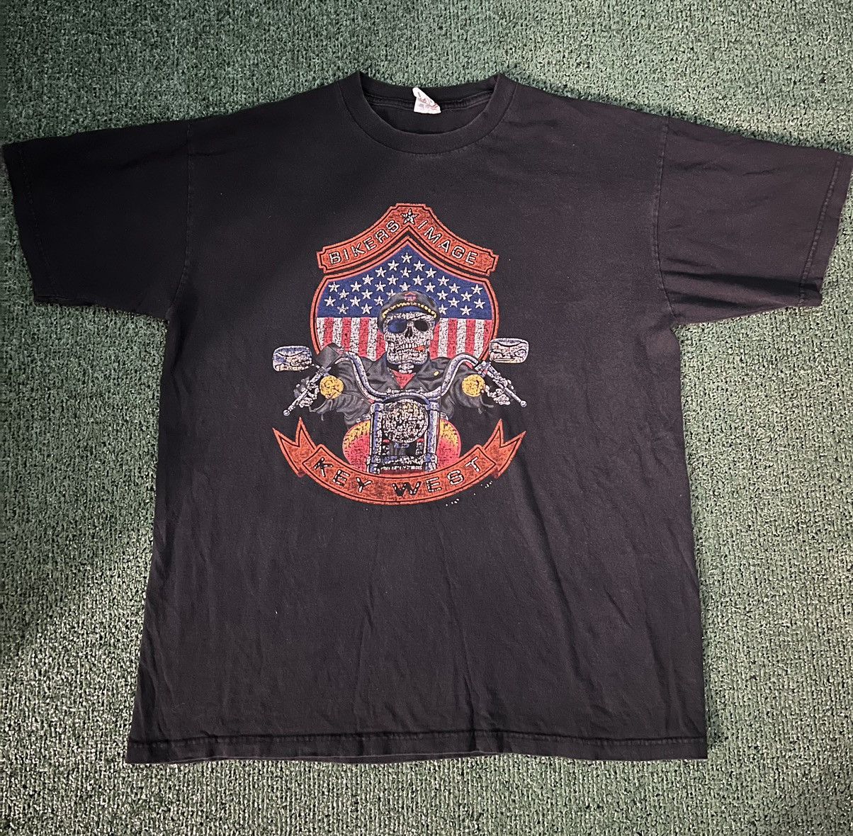 Vintage Vintage Bikers Image Key West Faded T-Shirt Size XL Size US XL / EU 56 / 4 - 1 Thumbnail