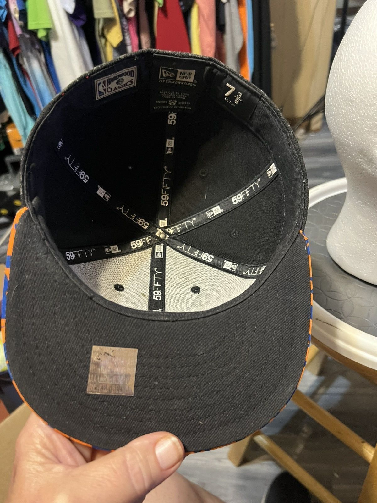New Era New York Knicks NBA Fitted 7 3/8 Hat Size ONE SIZE - 6 Thumbnail