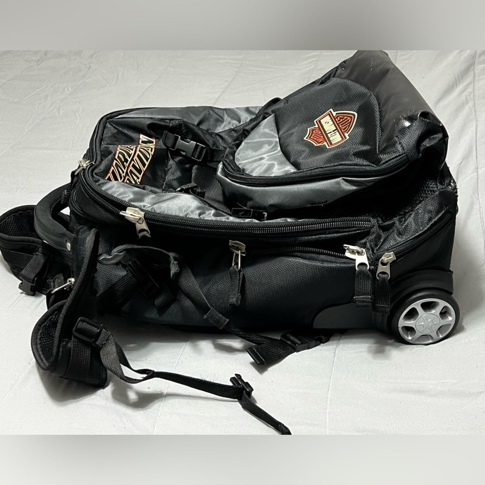 Harley Davidson Rolling Carry On / Backpack Vintage Perfect