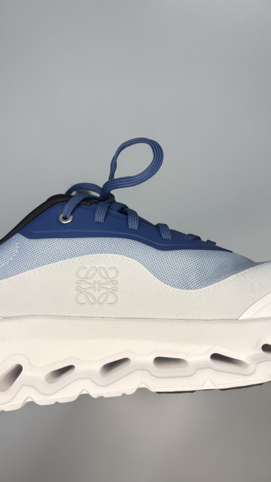 Loewe × On Loewe x On Running Cloudtilt Blue White Size US 11 / EU 44 - 21 Thumbnail