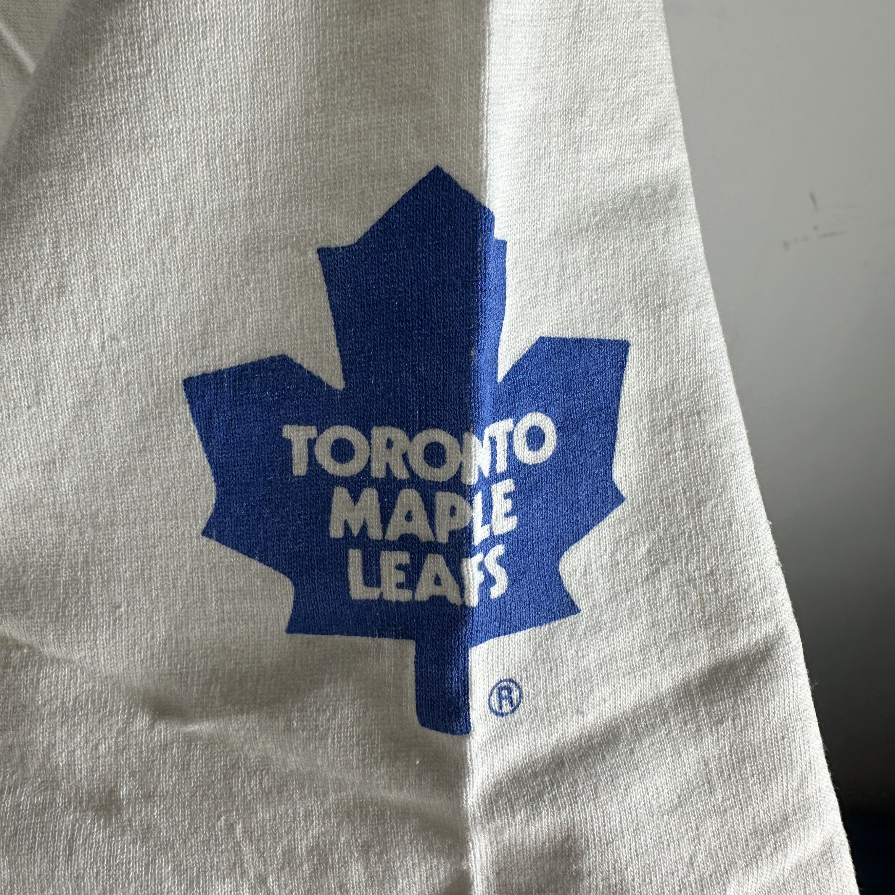 Vintage 1990 Toronto Maple Leafs NHL Bulletin Athletic AOP Tee Size US XL / EU 56 / 4 - 9 Thumbnail