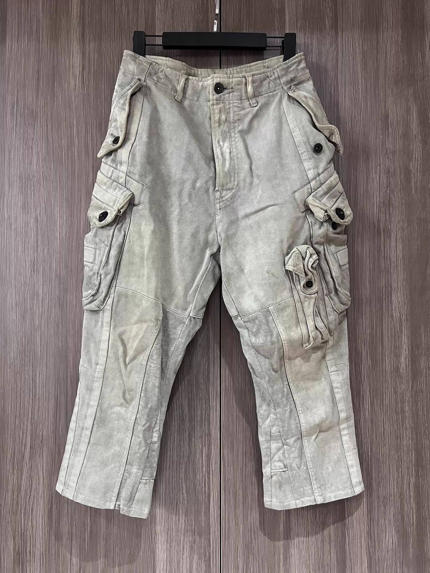 Julius Julius 7 Dirty Gray Distressed Denim Cargo Pants 8-inch 1 Size US 27 - 1 Thumbnail