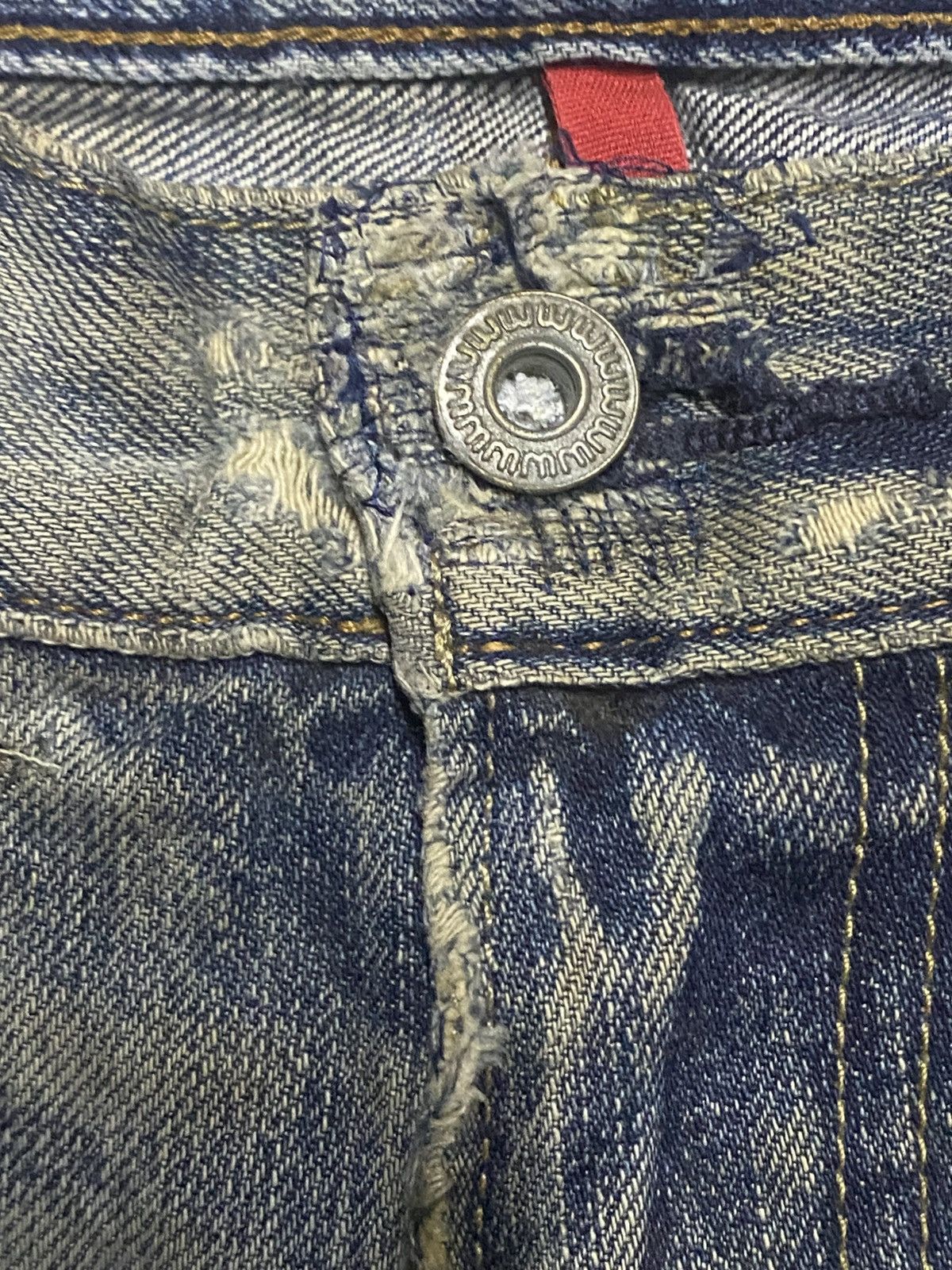 Uniqlo Vintage Japanese Brand Uniqlo Grunge Distressed Loose Jeans Size US 32 / EU 48 - 16 Thumbnail