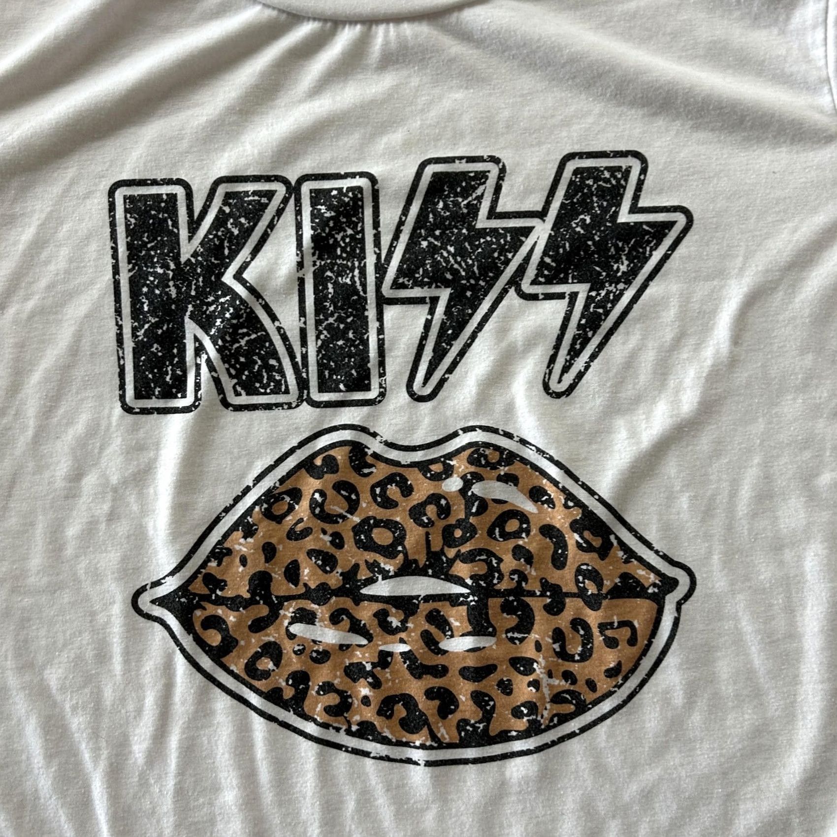 Vintage KISS Shirt Womens Large White Leopard Lips Graphic Band Rock Tee T-Shirt Size L / US 10 / IT 46 - 2 Thumbnail