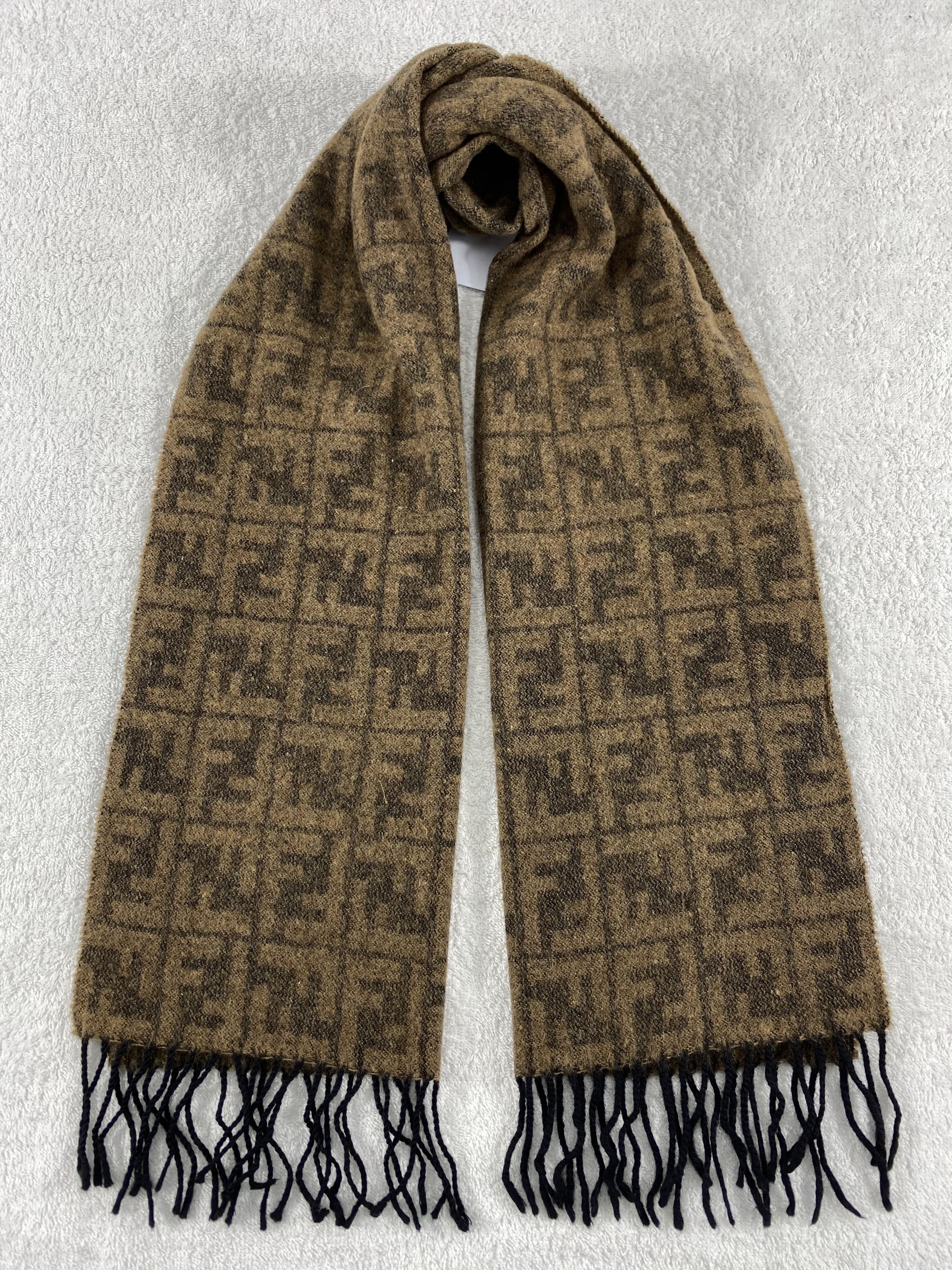 Fendi Vintage Fendi Scarf/Muffler/Neckwear MF730 Size ONE SIZE - 1 Thumbnail