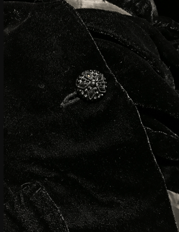 Cherokee 90s Vintage Black Velvet Bolero by Cherokee. Size XS / US 0-2 / IT 36-38 - 5 Thumbnail