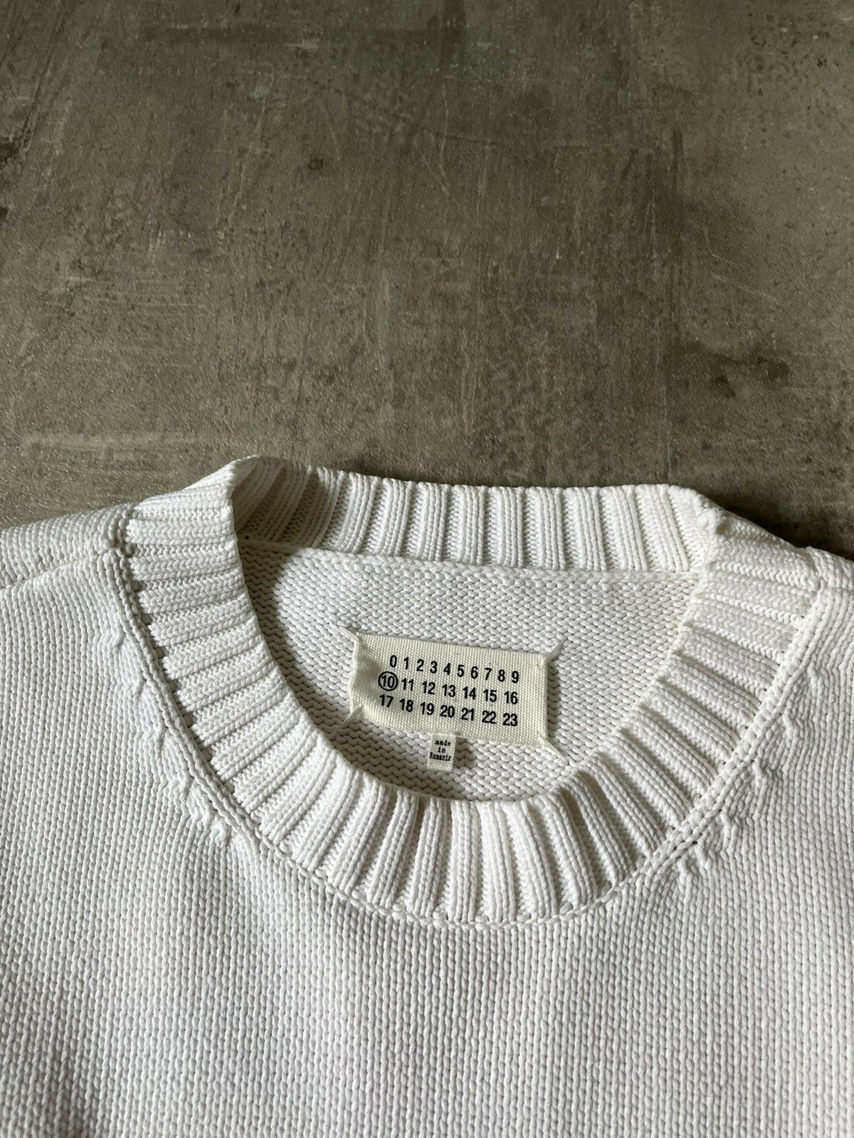 Maison Margiela Maison Margiela S/S 20 tag on chest white sweater rare Size US L / EU 52-54 / 3 - 14 Thumbnail