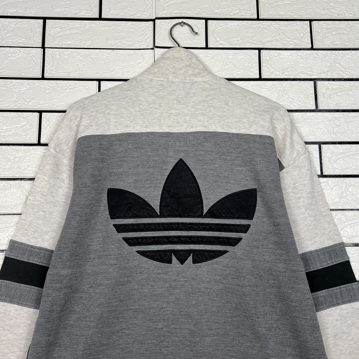 Adidas Vintage ADIDAS Big Logo Half Zipper Sweater #4028-C183 Size US L / EU 52-54 / 3 - 18 Thumbnail