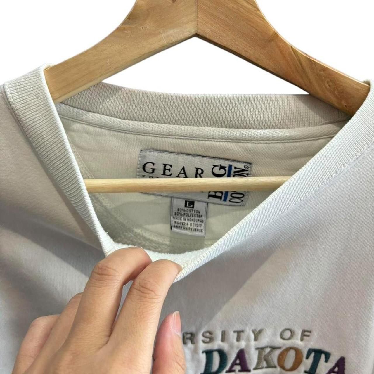 Vintage Vintage North Dakota sweatshirt size: L Size US L / EU 52-54 / 3 - 4 Thumbnail