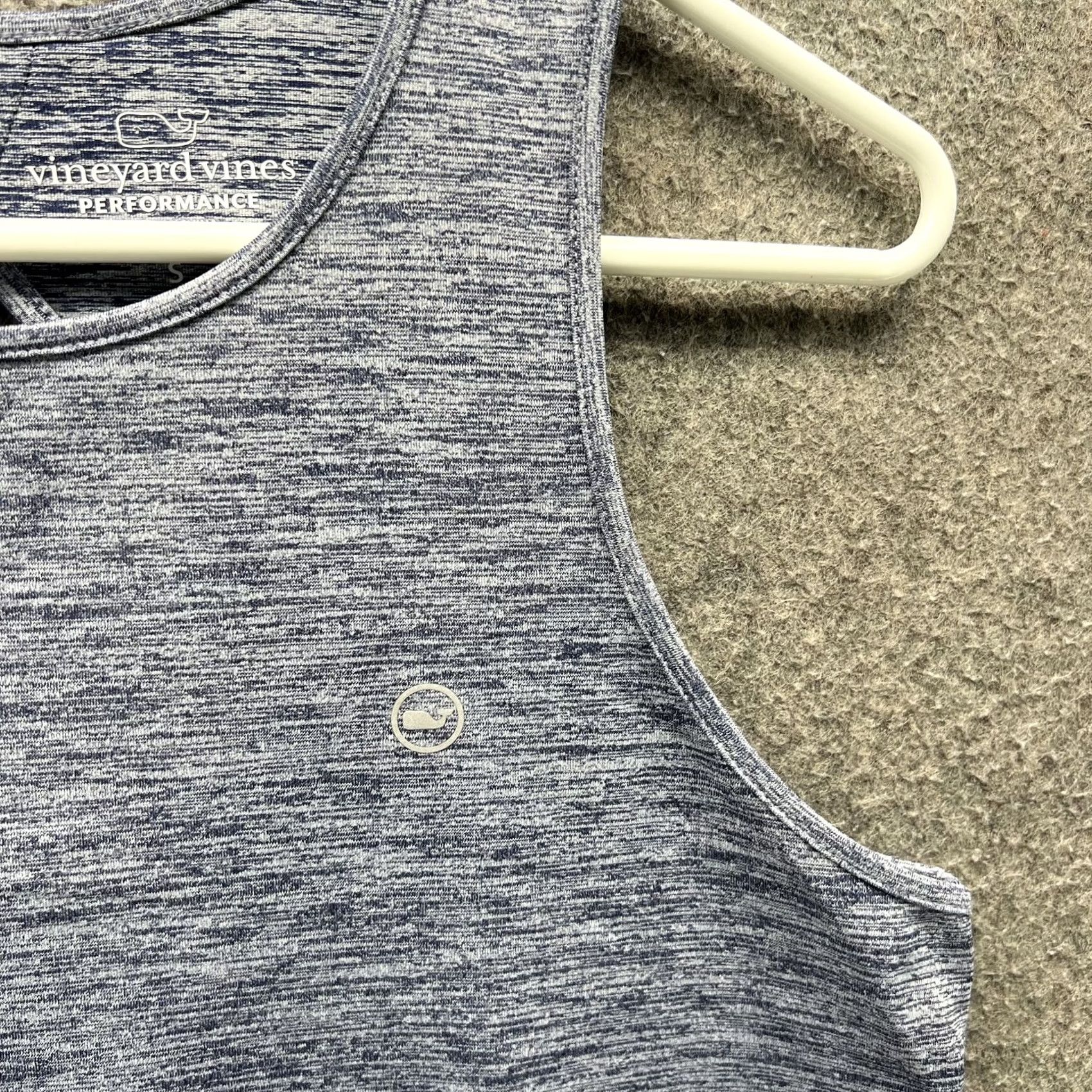Vineyard Vines Vineyard Vines Tank Top Womens Small Blue Performance Racerback Stretch Athletic Sportswear Sleeveless Gym Running Yoga Casual Menss? Size S / US 4 / IT 40 - 7 Thumbnail