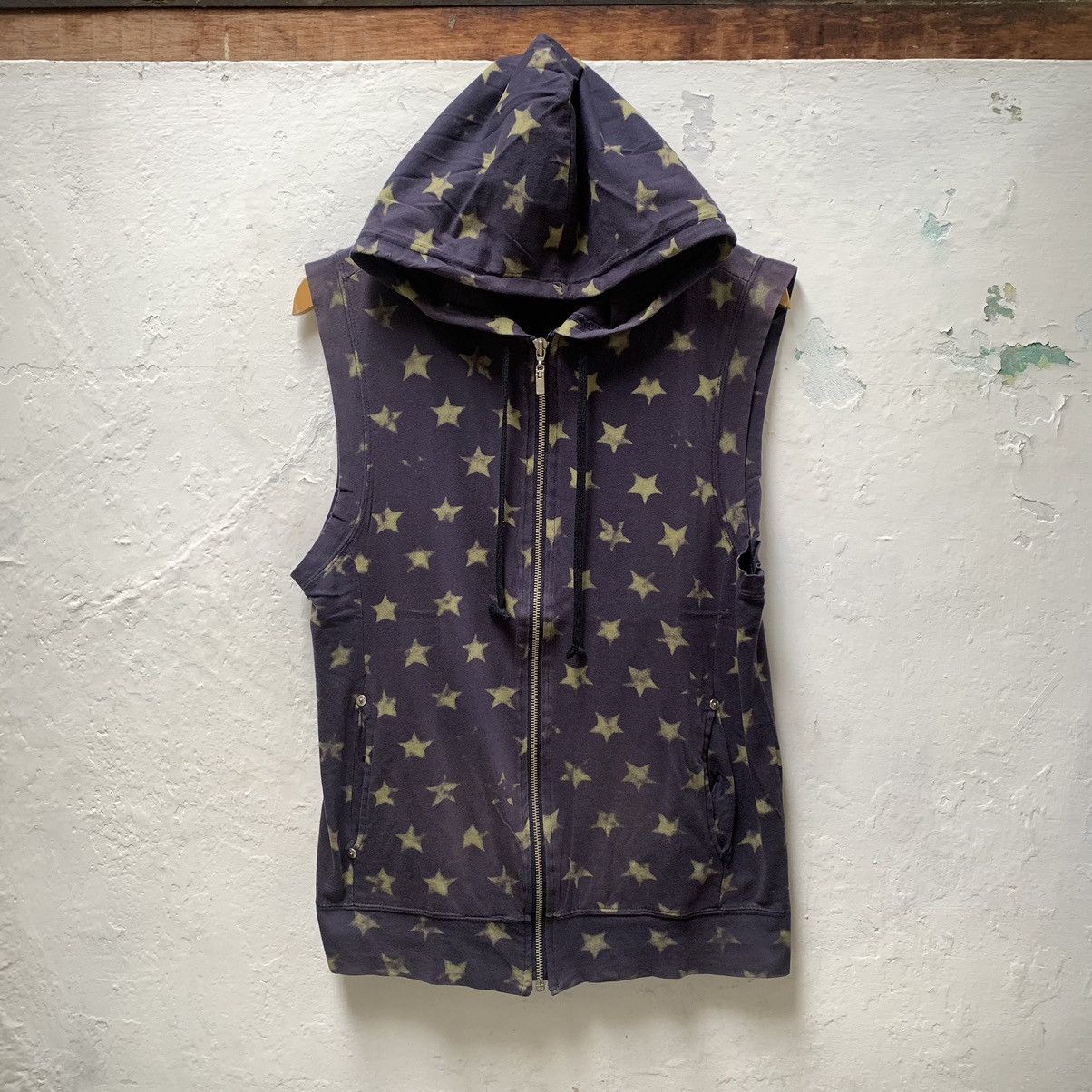 Japanese Brand SLEEVELESS HOODIE VEST STAR PATTERN Size US M / EU 48-50 / 2 - 9 Thumbnail