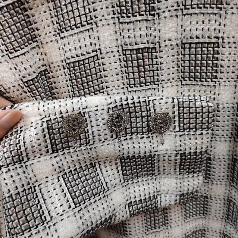 Chanel Chanel Tweed coat Size XS / US 0-2 / IT 36-38 - 4 Thumbnail
