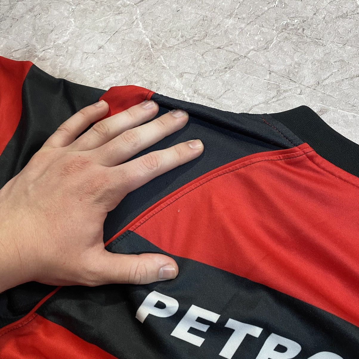 Nike PETROBRAS ! VINTAGE NIKE FLAMENGO TEE SOCCER JERSEY 90s Size US L / EU 52-54 / 3 - 15 Thumbnail