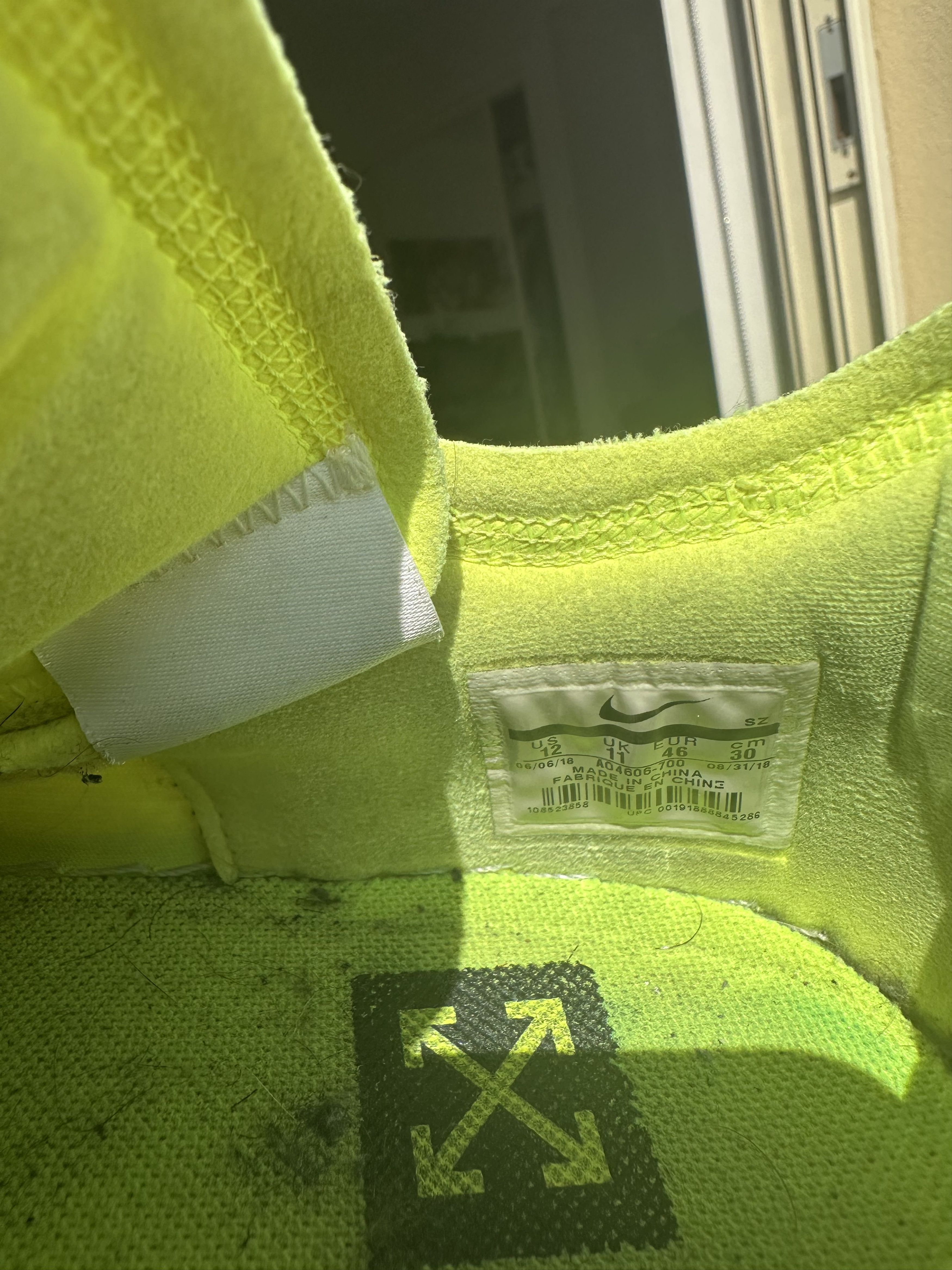 Nike × Off-White Off white Nike Air Force 1 Volt Size US 12 / EU 45 - 7 Thumbnail