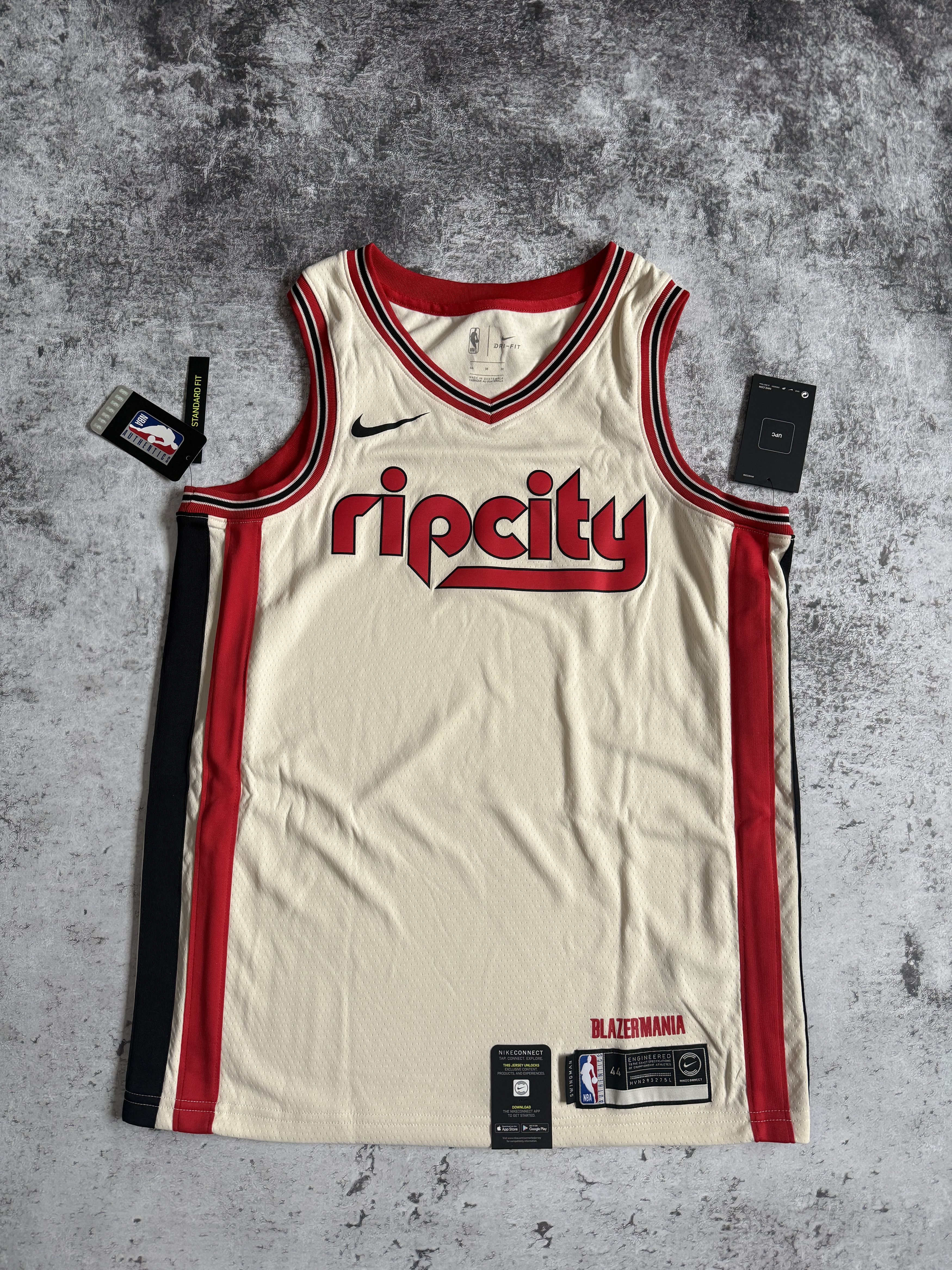 Nike PORTLAND TRAIL BLAZERS RIP CITY NIKE JERSEY BLANK NEW NBA M Size US M / EU 48-50 / 2 - 1 Thumbnail