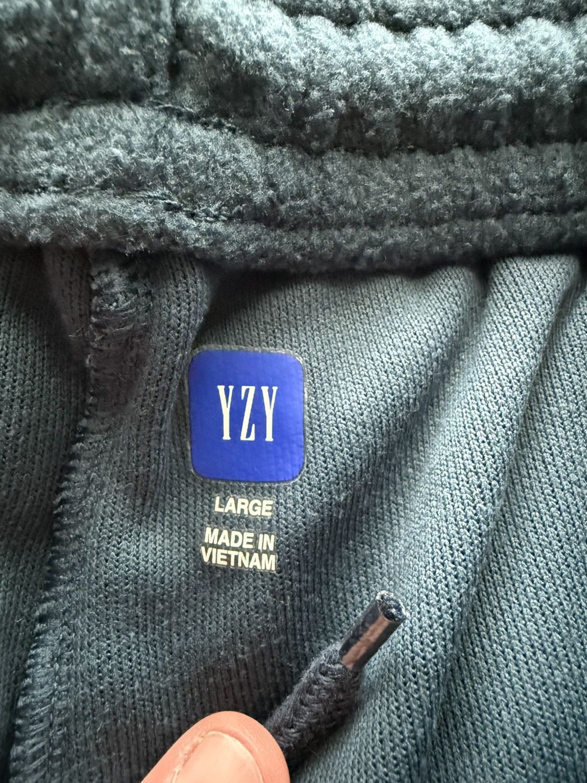 Balenciaga × Gap × Yeezy Yeezy gap polar fleece sweatpants Size US 36 / EU 52 - 2 Thumbnail