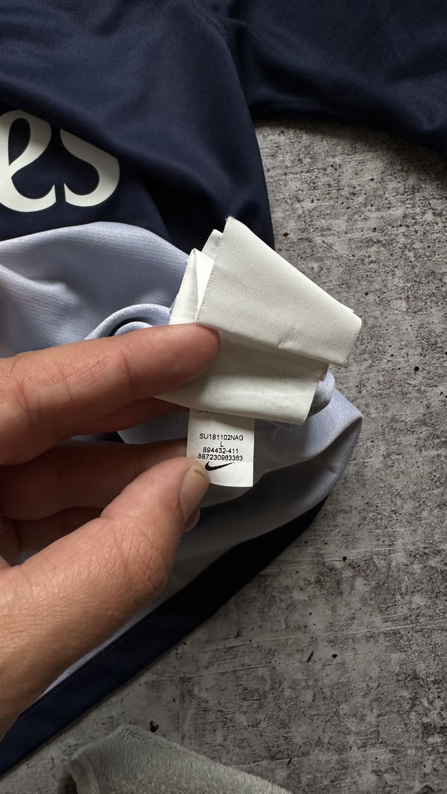 Nike 2018/19 Nike PSG Paris Saint-Germain Home Soccer Jersey Size US L / EU 52-54 / 3 - 11 Thumbnail