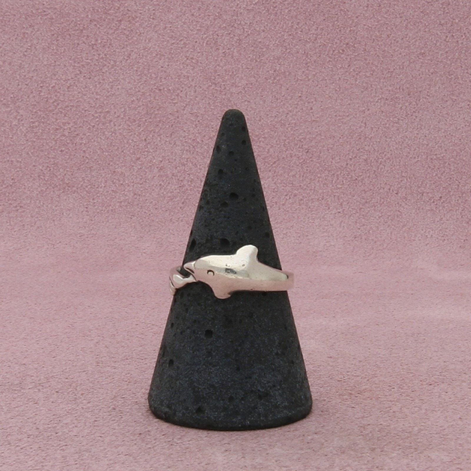 Sterling Silver sterling silver vintage dolphin wrap around ring size 8 Size ONE SIZE - 3 Thumbnail