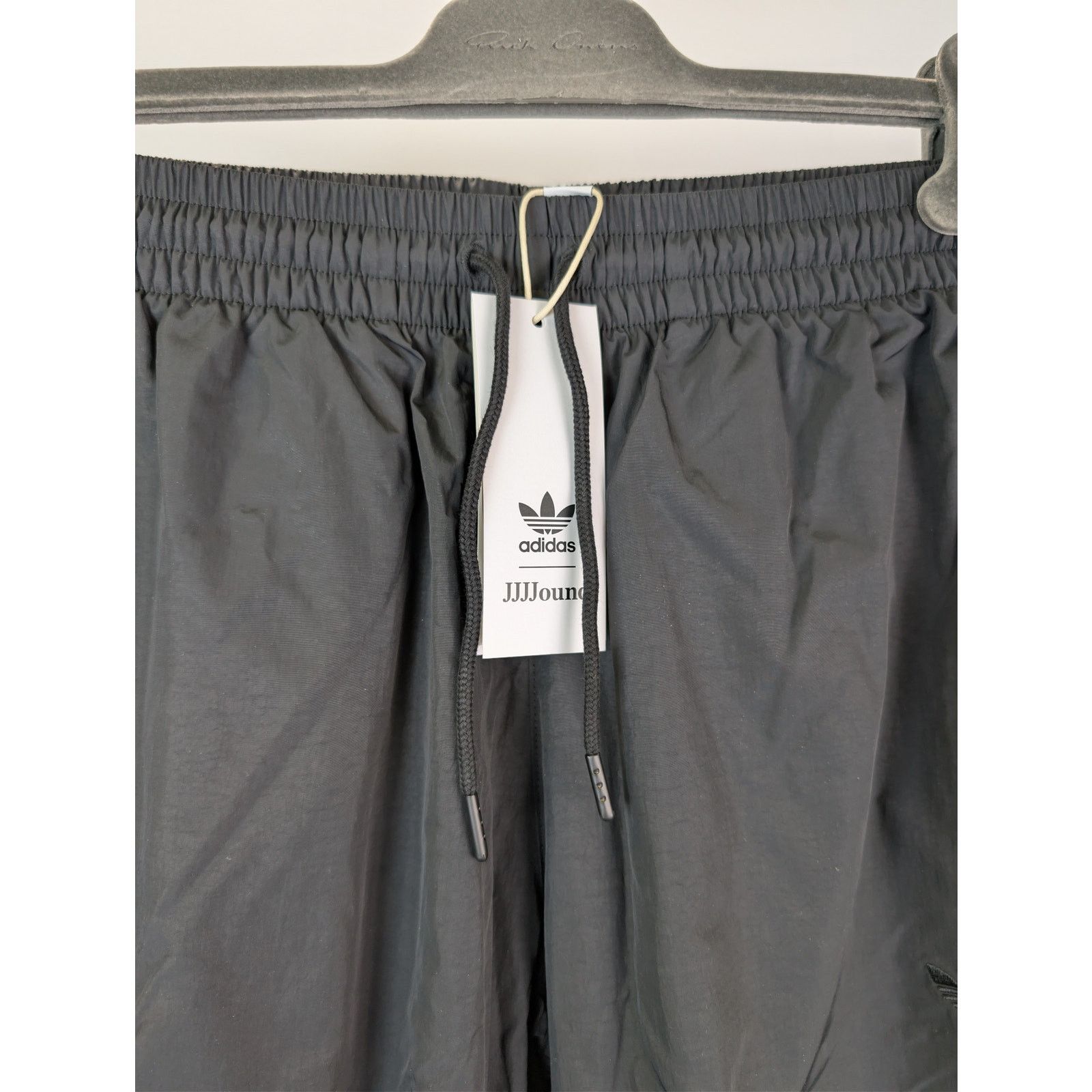 Adidas × JJJJound o1rshd1 JJJJ Trackpant Sweatpants in Black Size US 32 / EU 48 - 7 Thumbnail