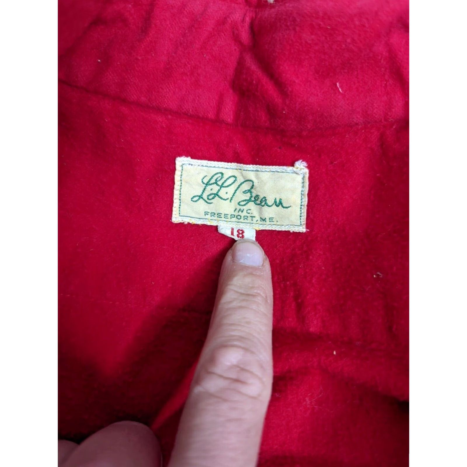 Vintage VINTAGE LL Bean Chamois Cloth Shirt Mens 18 XL Red Button-Up Long Sleeve 80s 90s Fashion Size US XL / EU 56 / 4 - 4 Thumbnail