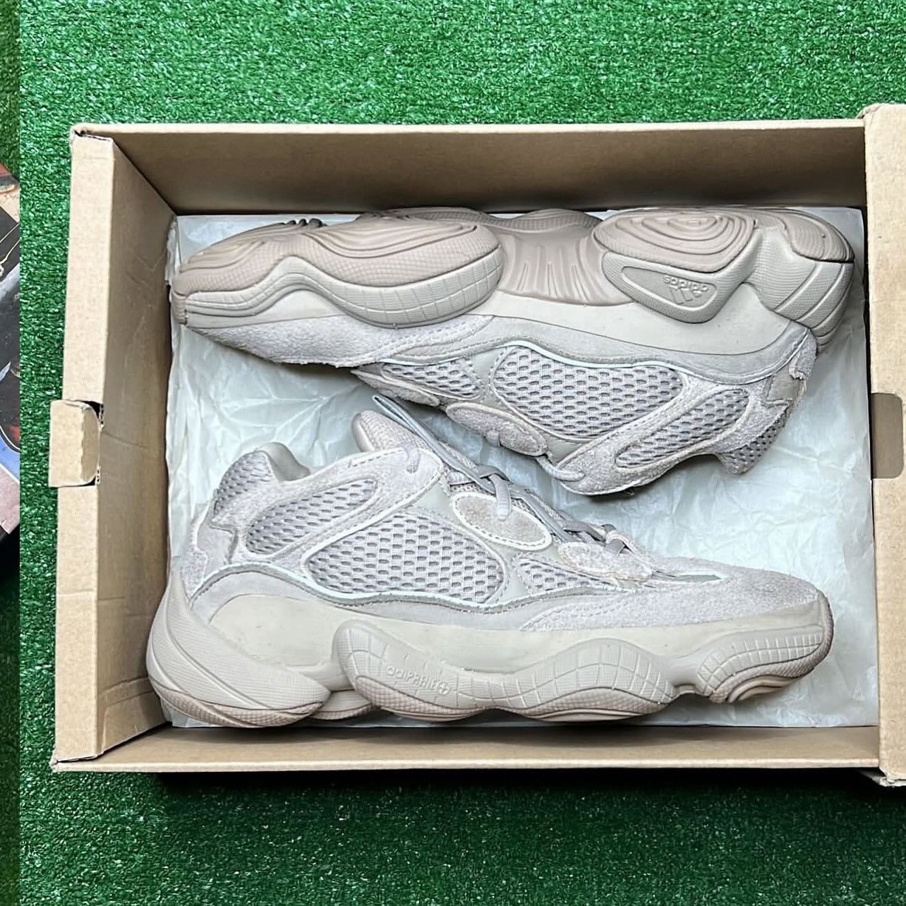 Adidas Adidas Yeezy 500 ‘ Taupe Light ‘ Size US 6 / EU 39 - 2 Thumbnail