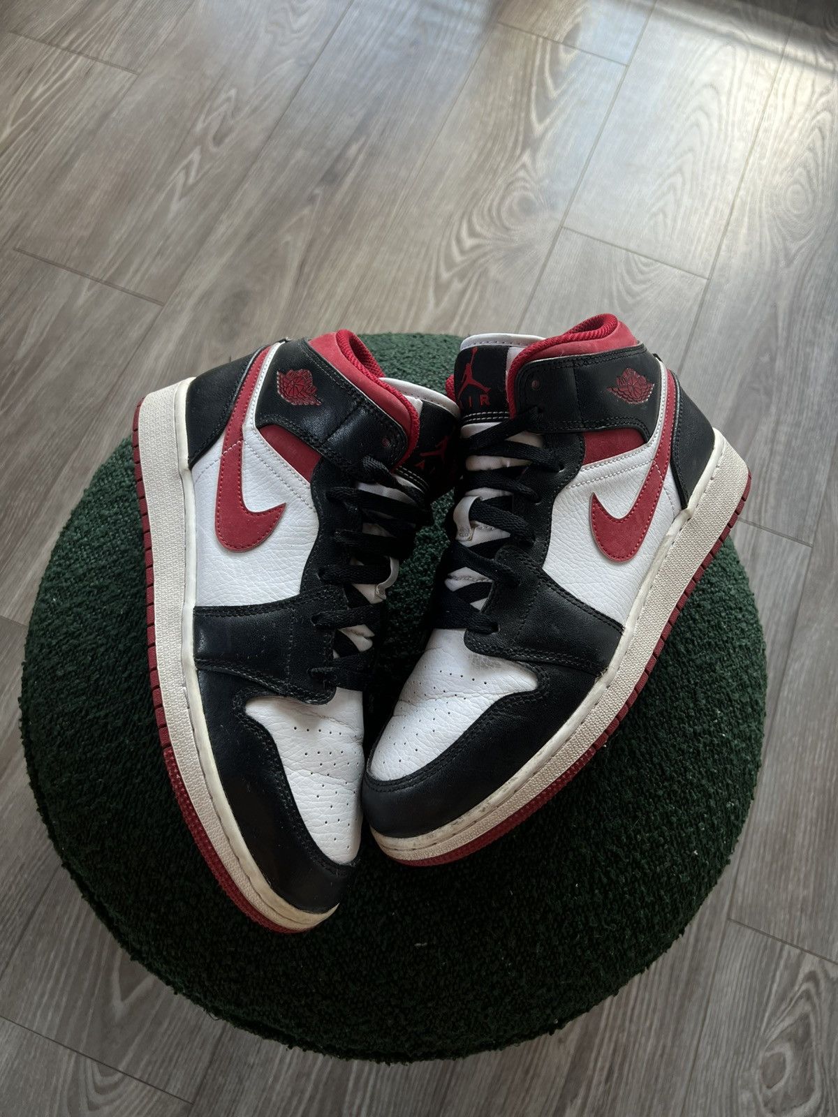 Nike Nike Air Jordan 1 Retro White Gym Mid GS Black/Red Y2K 7 Size US 7.5 / EU 40-41 - 3 Thumbnail