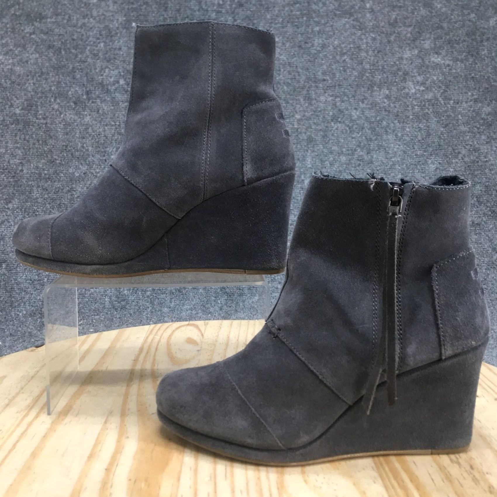 Toms TOMS Boots Womens 9.5 Desert Gray Round Toe Casual Comfort Wedge Heels Ankle Top Mens Womens Size L / US 10 / IT 46 - 2 Thumbnail