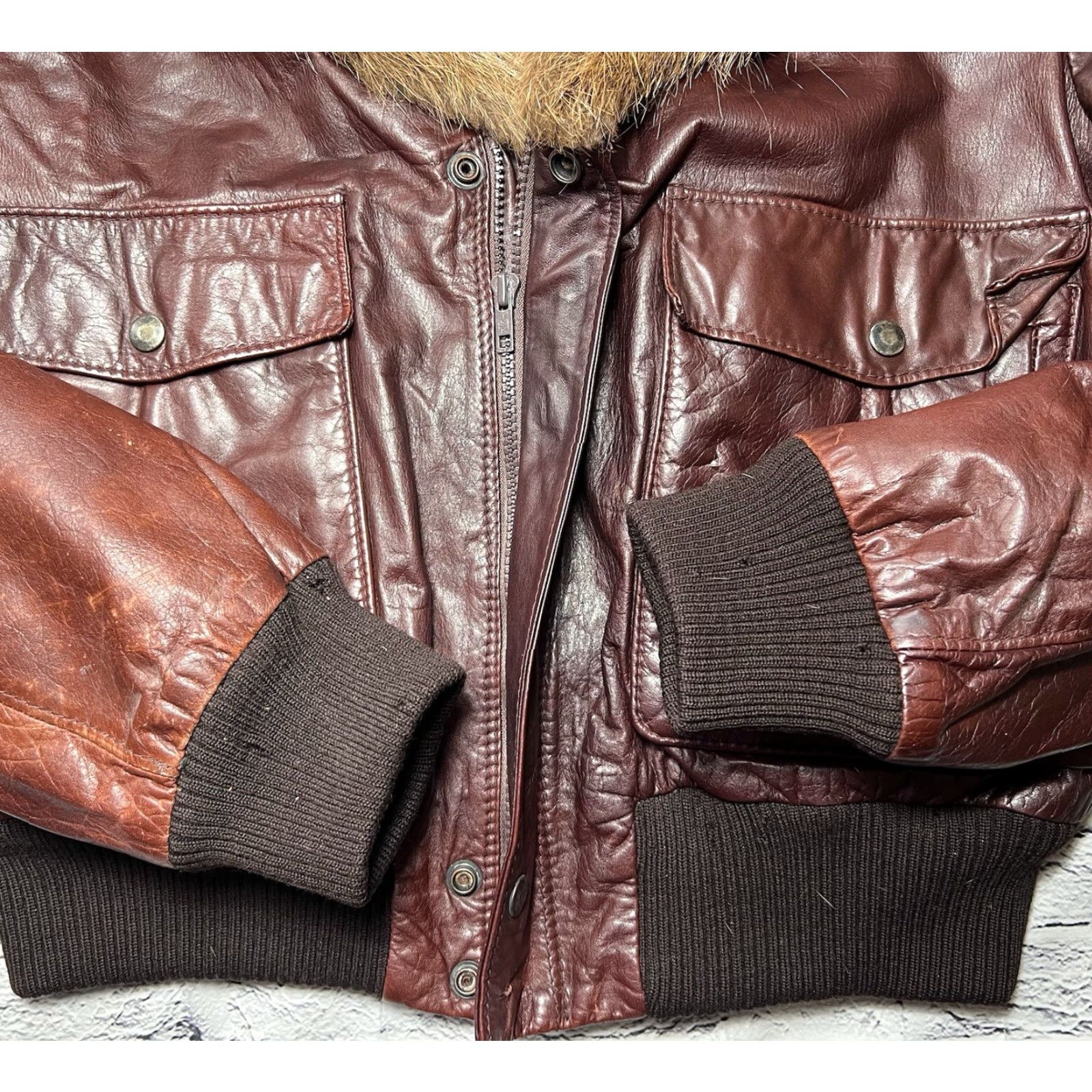 Vintage VINTAGE Redish Brown Bomber Aviator Flight Jacket 46 Leather Mens Size US S / EU 44-46 / 1 - 6 Thumbnail