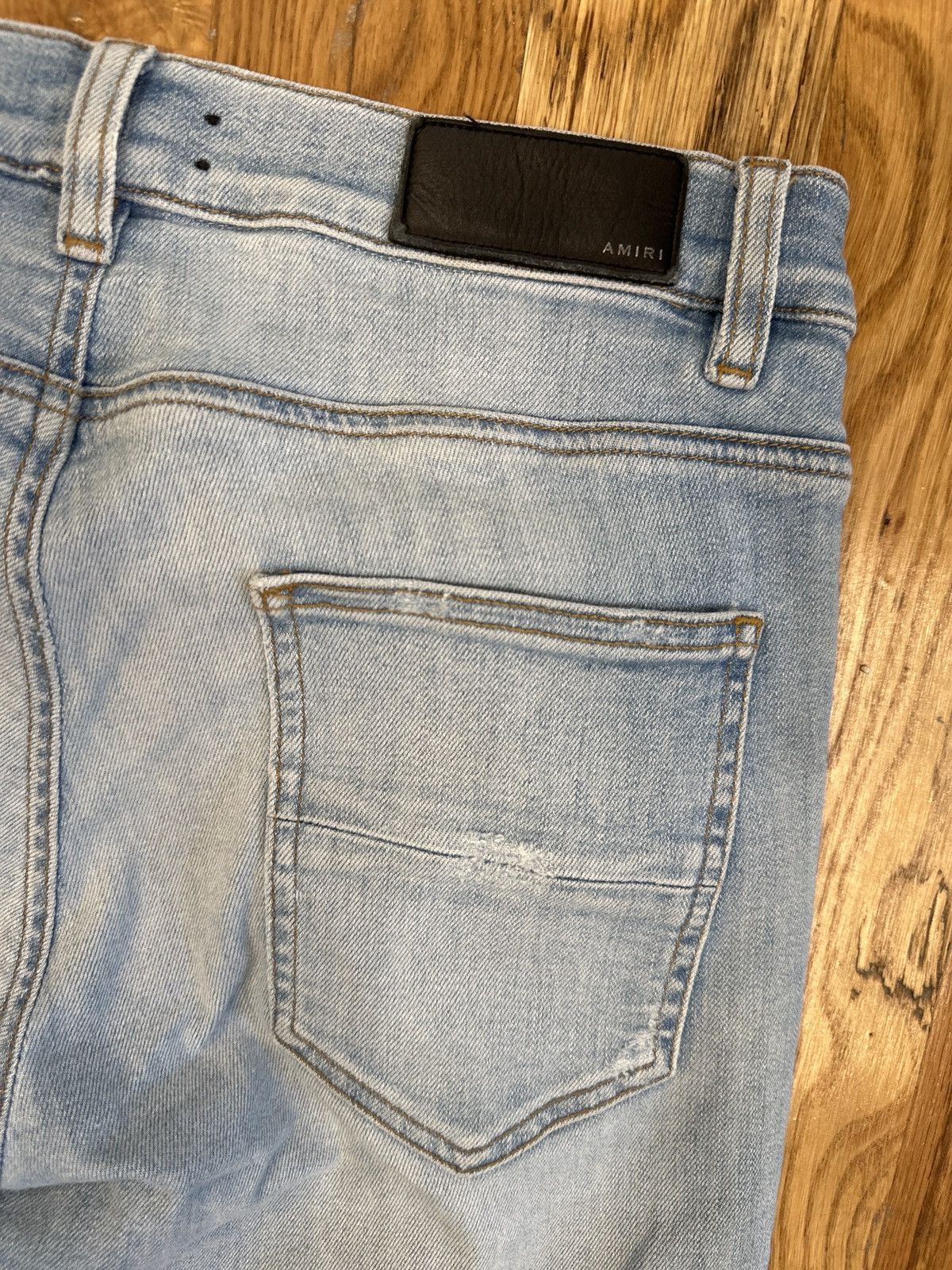 Amiri Amiri Plain Blue Light Wash Denim Jeans Sz 32 Size US 32 / EU 48 - 4 Thumbnail