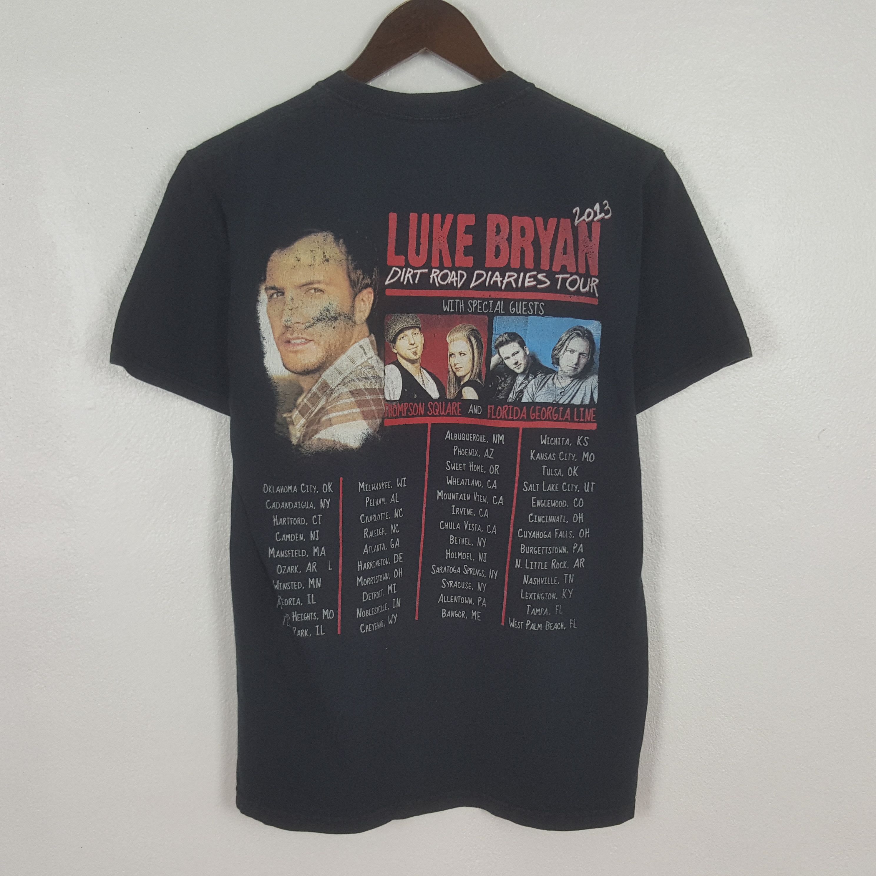 Other Vintage Luke Bryan Tour Tshirt Size US S / EU 44-46 / 1 - 3 Thumbnail