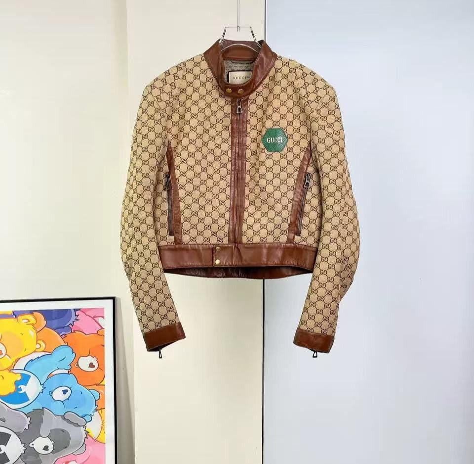 Gucci gucci brown full print logo round neck zip-up jacket Size US M / EU 48-50 / 2 - 1 Thumbnail