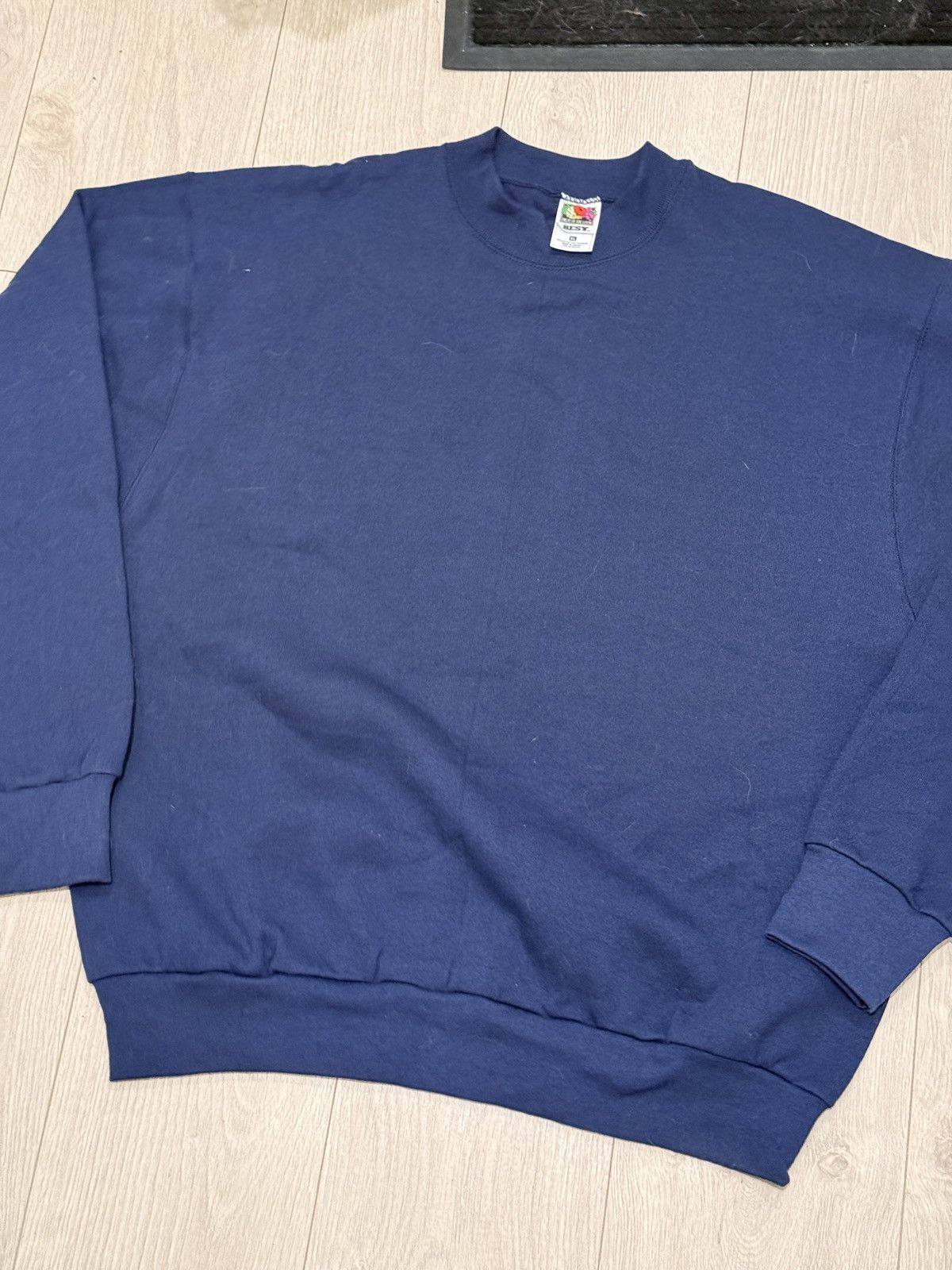 Fruit Of The Loom NOS Vintage 90s Fruit Of The Loom Blank Crewneck Sweatshirt Size US XL / EU 56 / 4 - 1 Thumbnail