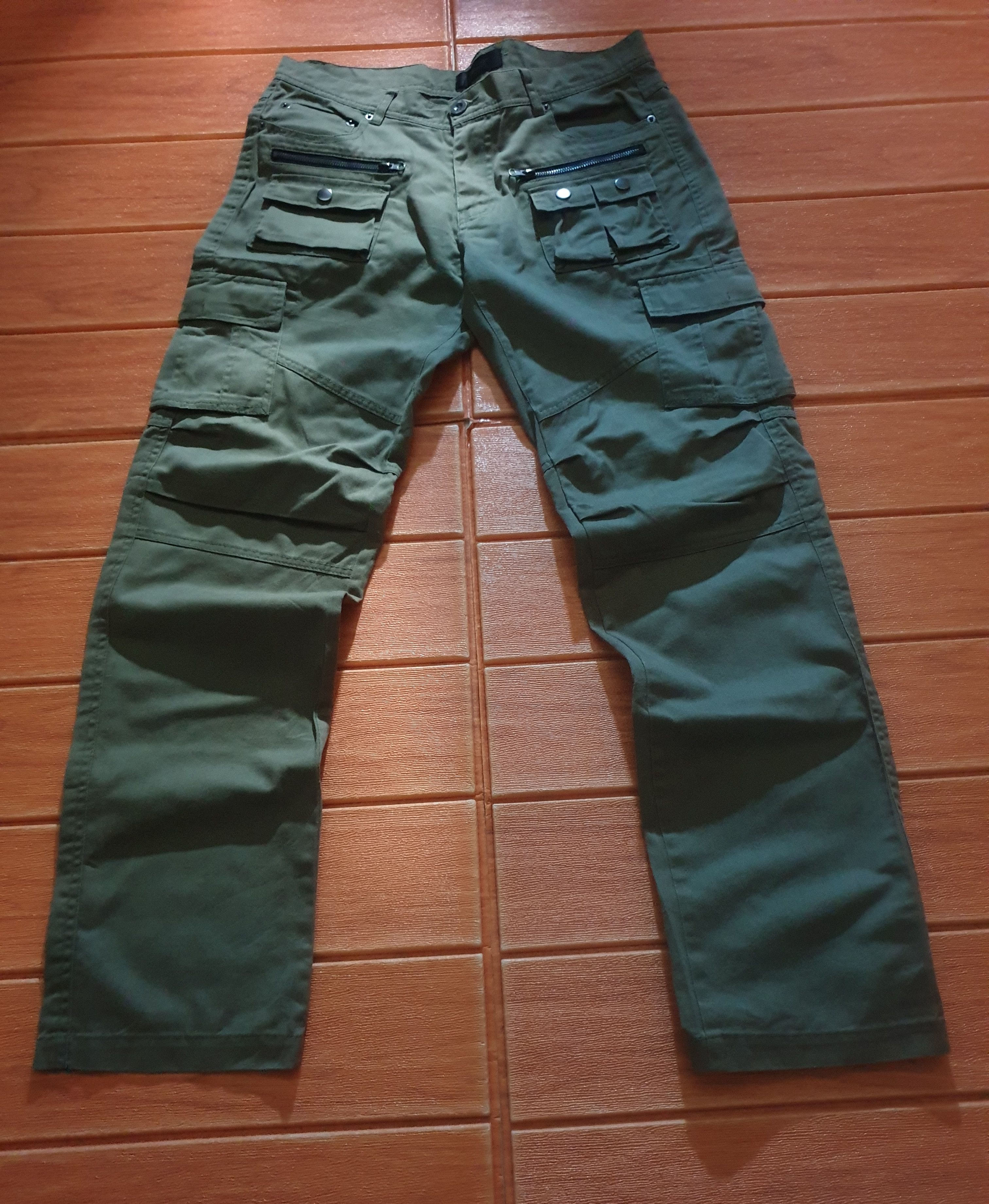 Japanese Brand 💥Sparkle multipocket green colour pant Size US 33 - 5 Thumbnail