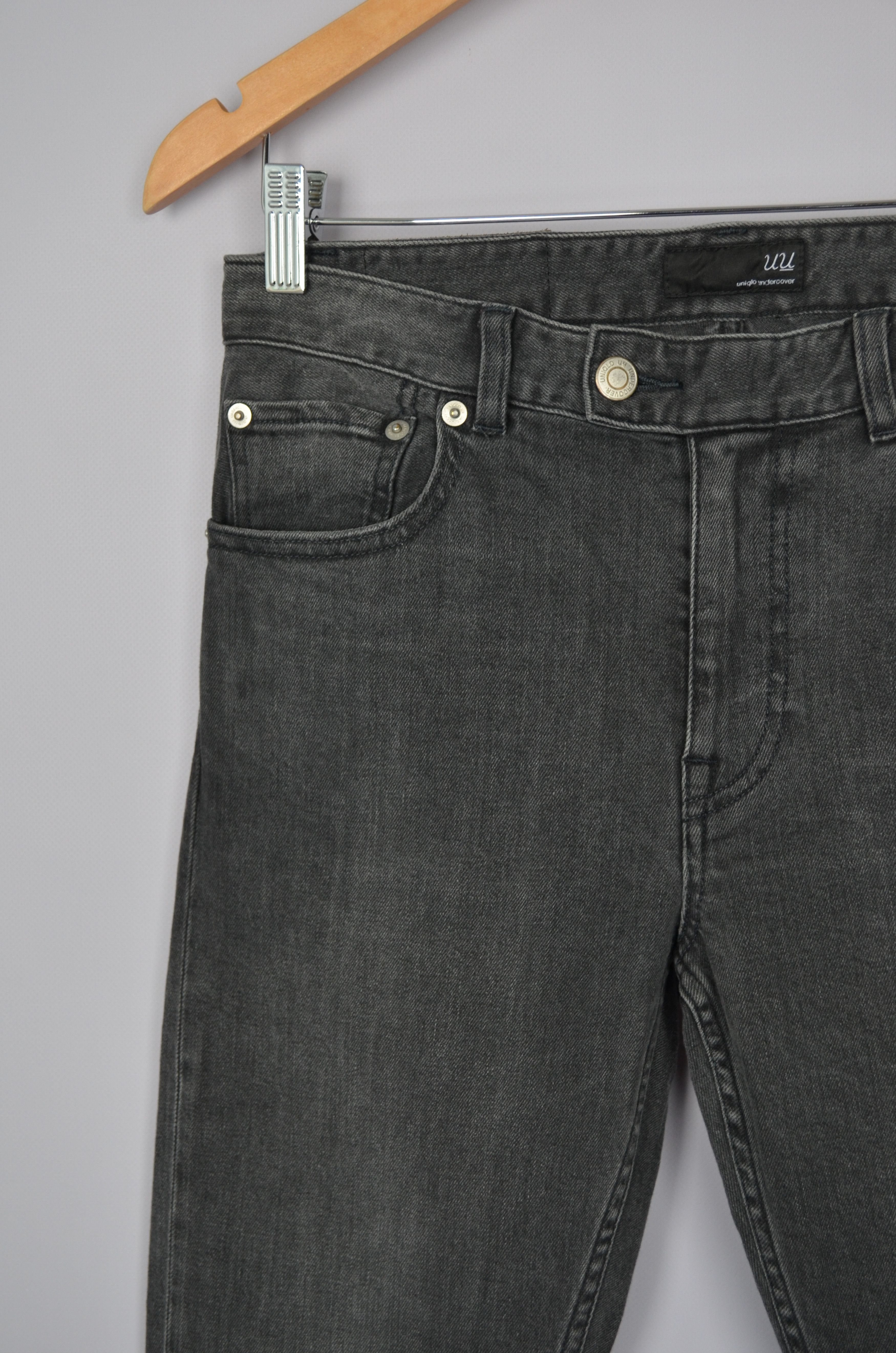 Designer × Undercover × Uniqlo Uniqlo Undercover Grey Denim Slim Jeans Size W29 L34 Size US 29 - 3 Thumbnail