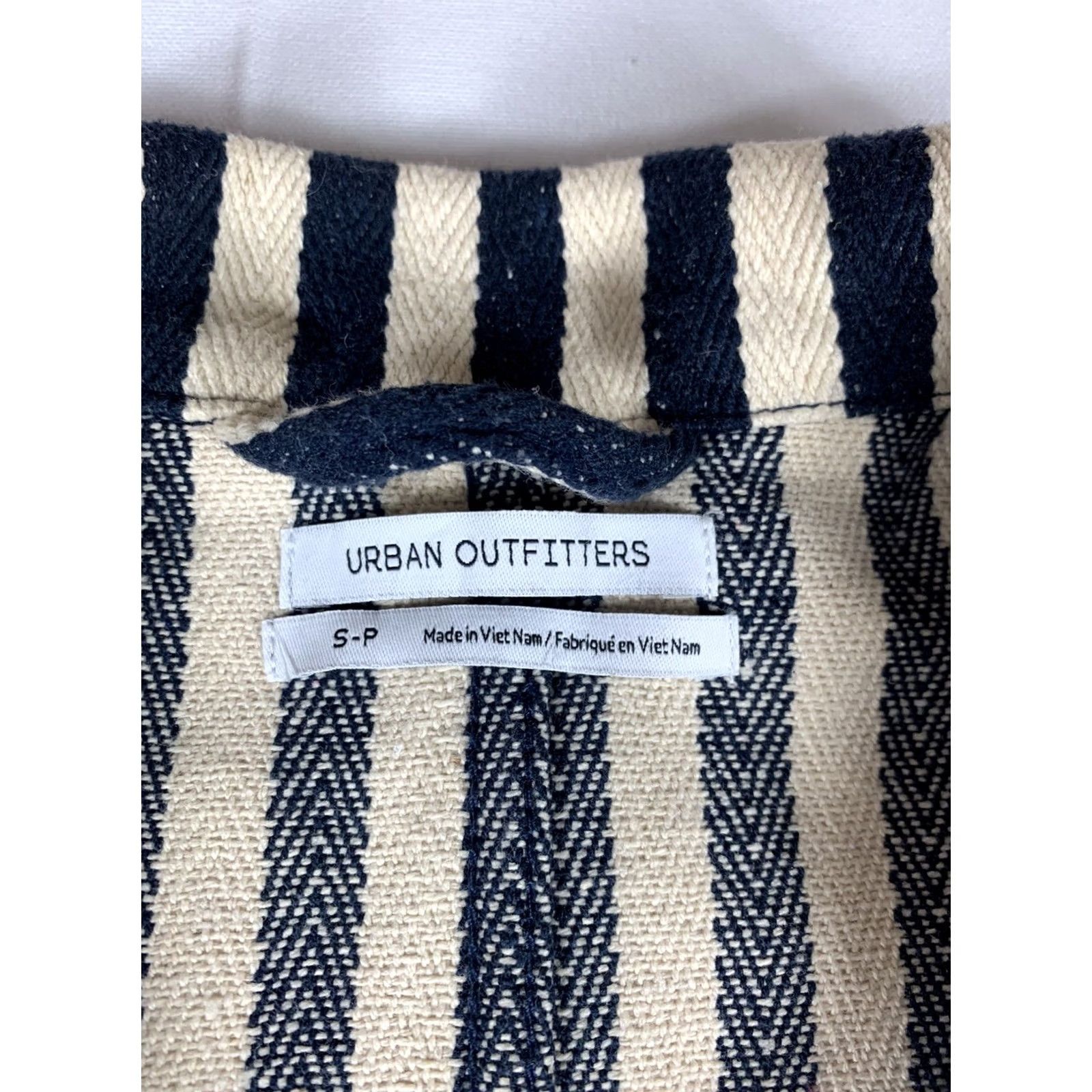 Urban Outfitters urban outfitters Women Small heavy Blue White Stripes work shirt Jacket Size S / US 4 / IT 40 - 2 Thumbnail